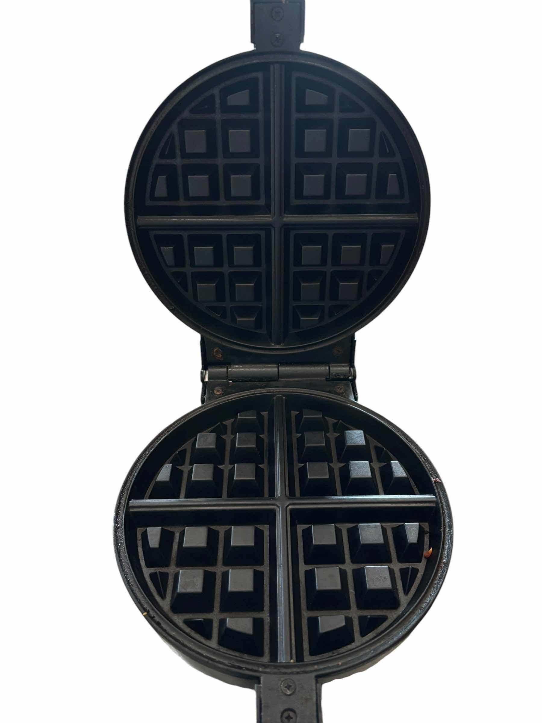 Photo 1 of WARING PRO PROFESSIONAL BELGIAN WAFFLE MAKER $75