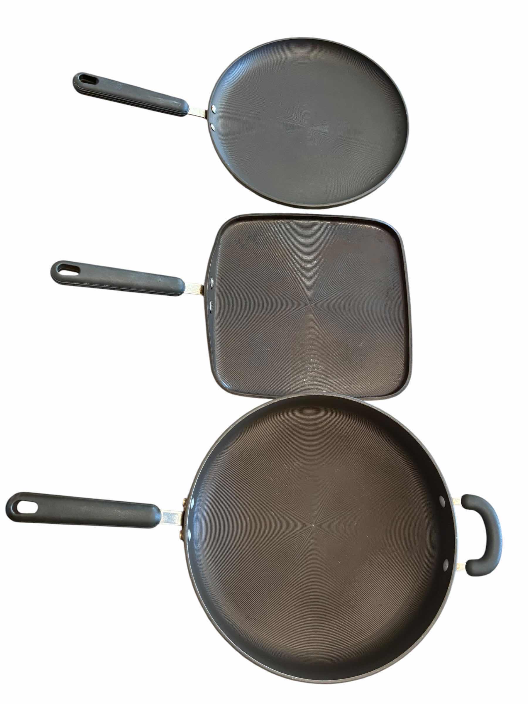 Photo 1 of SET OF CIRCULON POTS & PANS (9 PIECE)