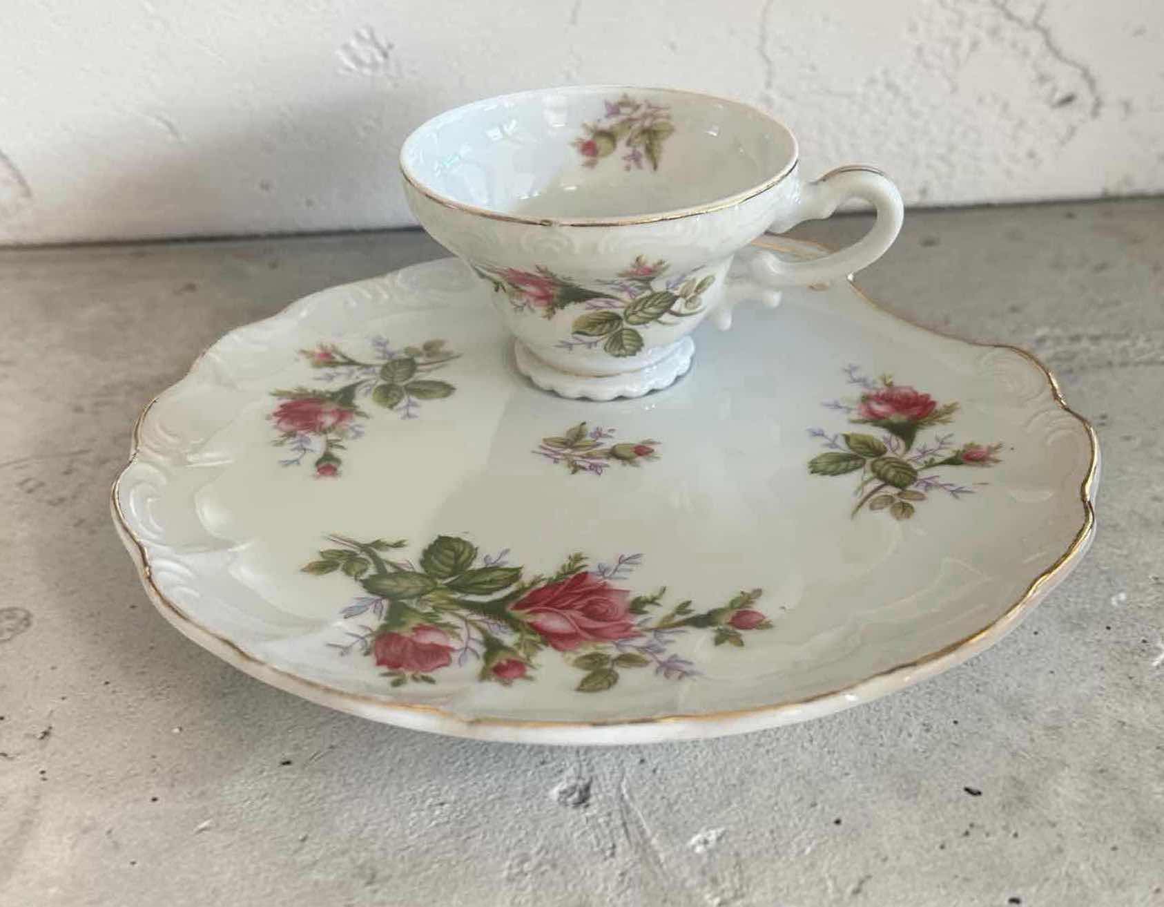 Photo 1 of 6-VINTAGE ROYAL SEALY SNACK SET W DELICATE ROSE PATTERN SCALLOPED EDGES