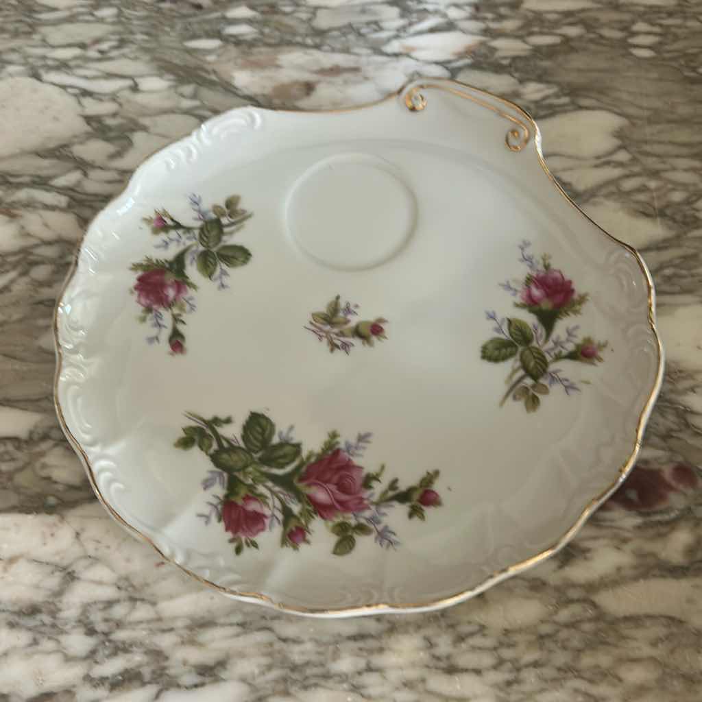 Photo 1 of 6-VINTAGE ROYAL SEALY SNACK SET W DELICATE ROSE PATTERN SCALLOPED EDGES