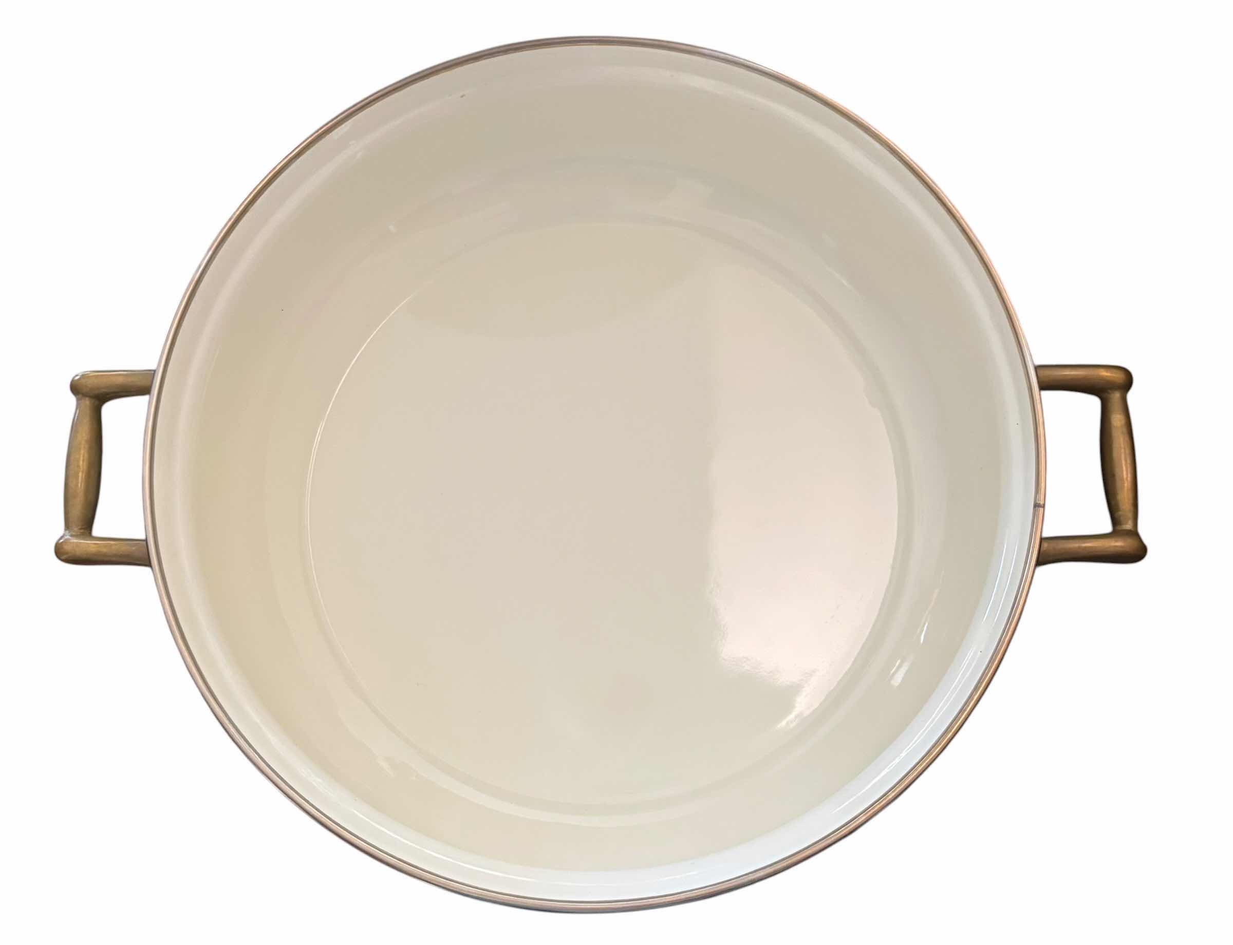 Photo 1 of VINTAGE REGENCY CLUB CASSEROLE DISH, MIXING BOWLS (2), COLANDERS (2), SALAD SPINNER, SMALL CASSEROLE DISHES & NIB FRYING BASKETS (4)