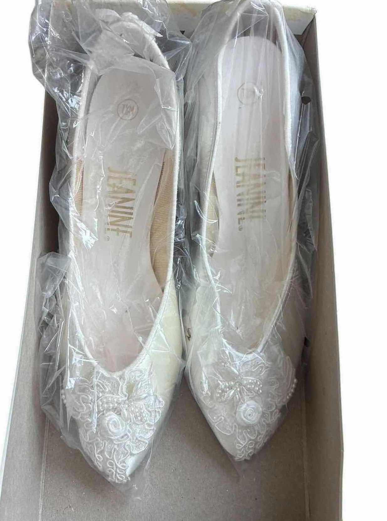 Photo 1 of HAND MADE WEDDING DRESS SIZE 6/8 & JEANINE HEELS WOMEN’S SIZE 7.5M W MANNEQUIN/DRESS STAND
