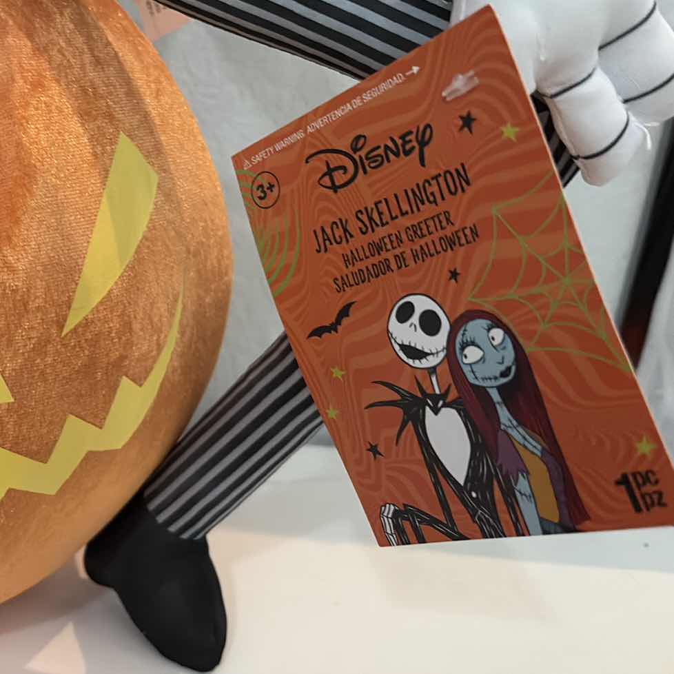 Photo 1 of NWT DISNEY JACK SKELLINGTON HALLOWEEN GREETER H21”