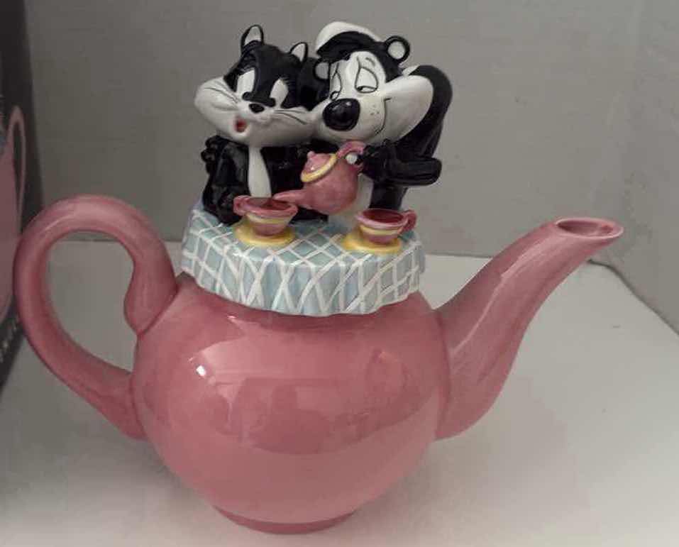 Photo 1 of NIB PEPE & PENELOPE TEA POT