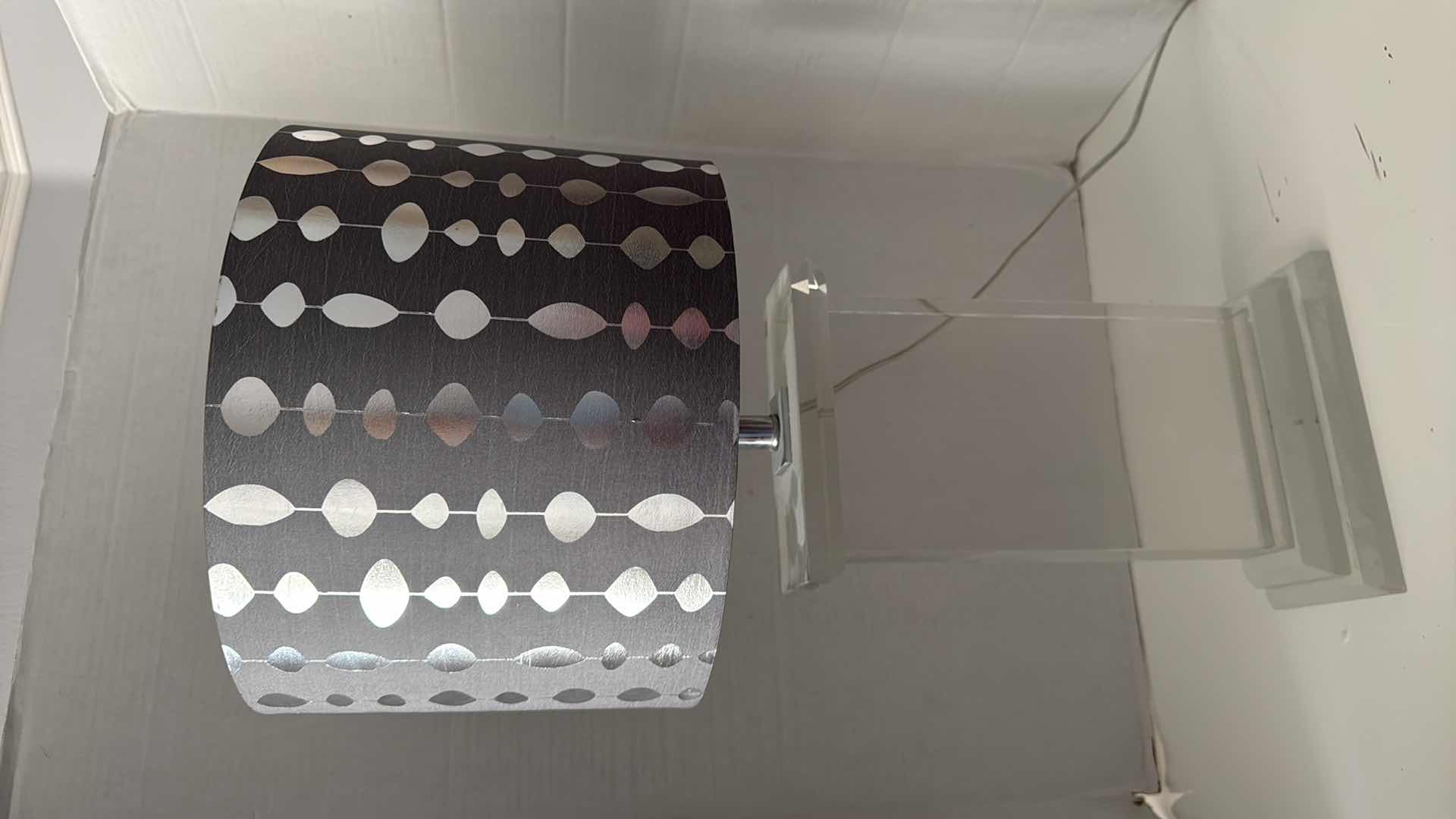 Photo 1 of HEAVY ACRYLIC TABLE LAMP W GREY MODERN SHADE H28”