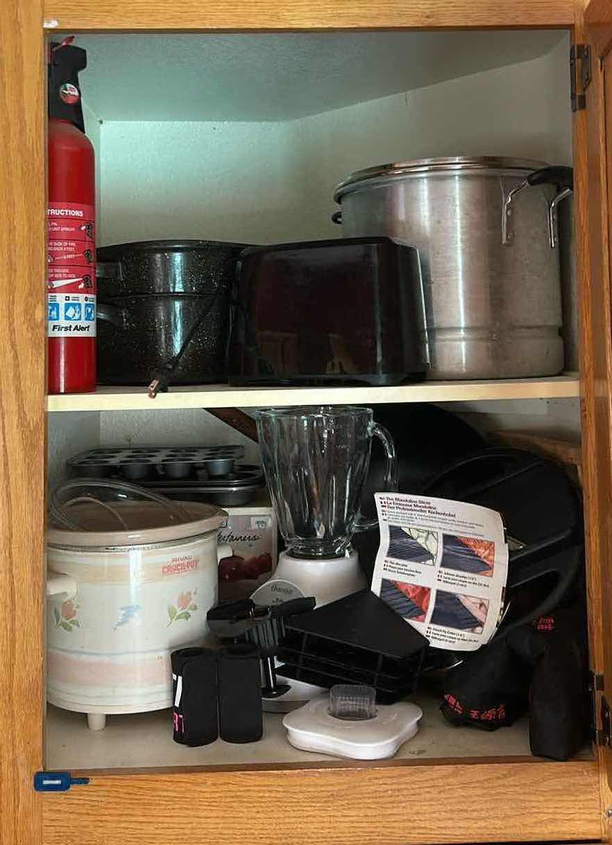 Photo 1 of CONTENTS IN KITCHEN CABINET
