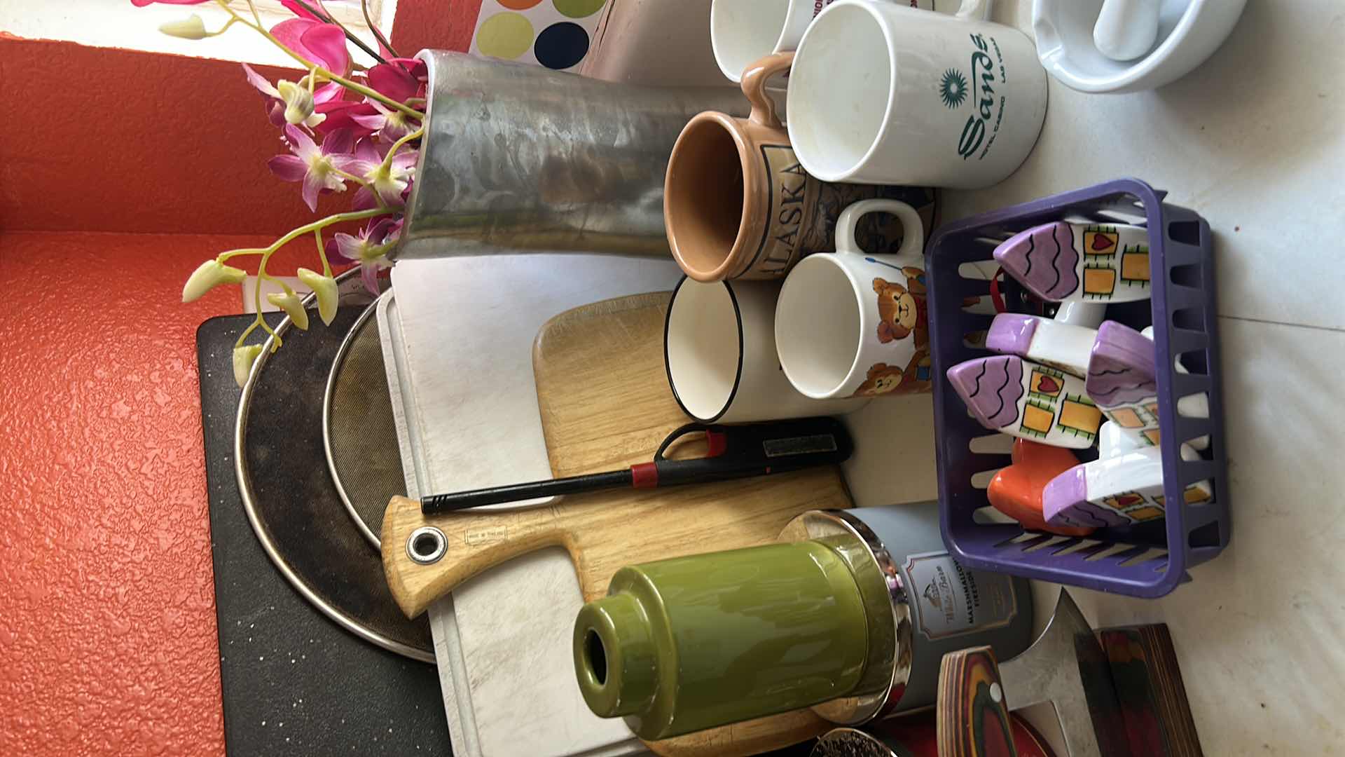 Photo 1 of KITCHEN ITEMS