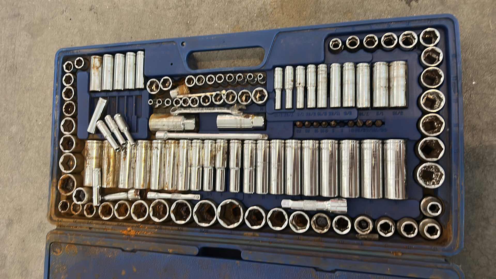 Photo 1 of WESTWARD MASTER SOCKET AND TOOL SET