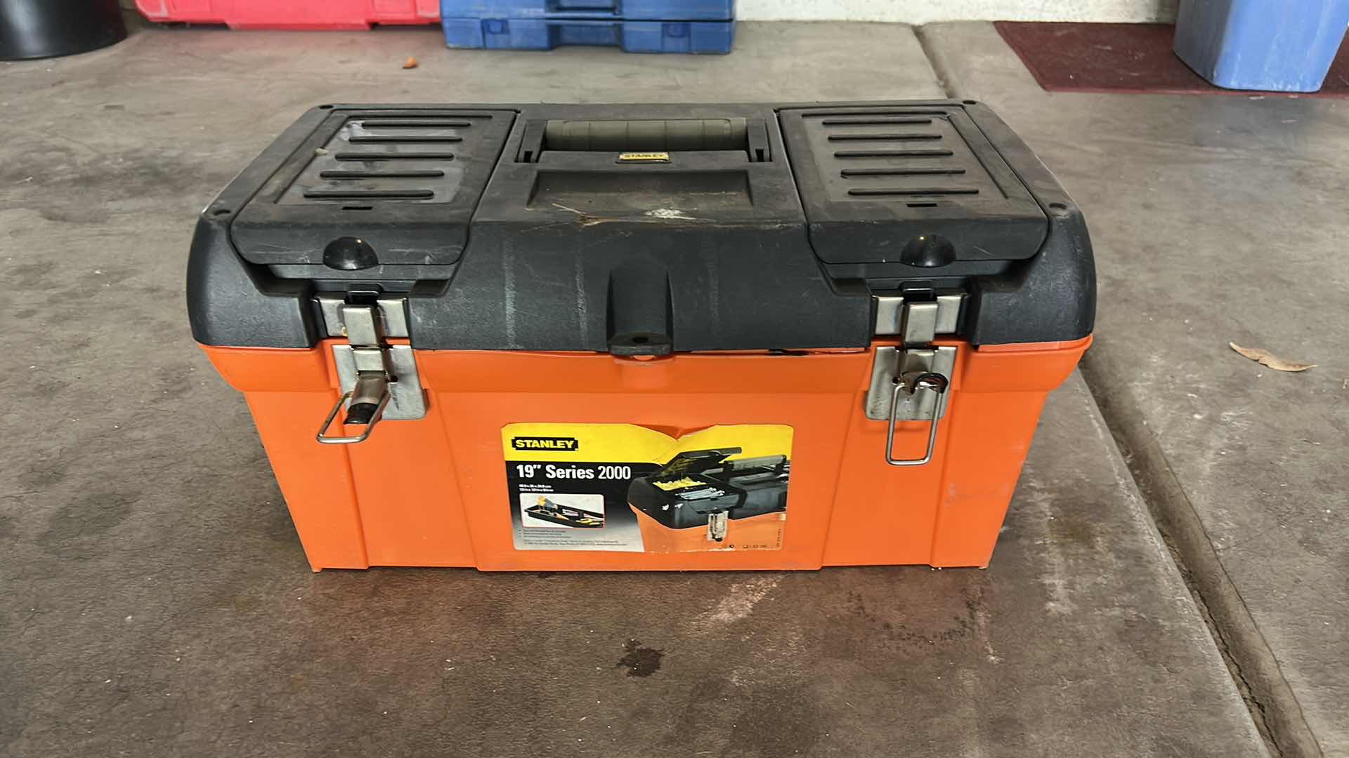 Photo 1 of TOOLBOX WITH TOOLS