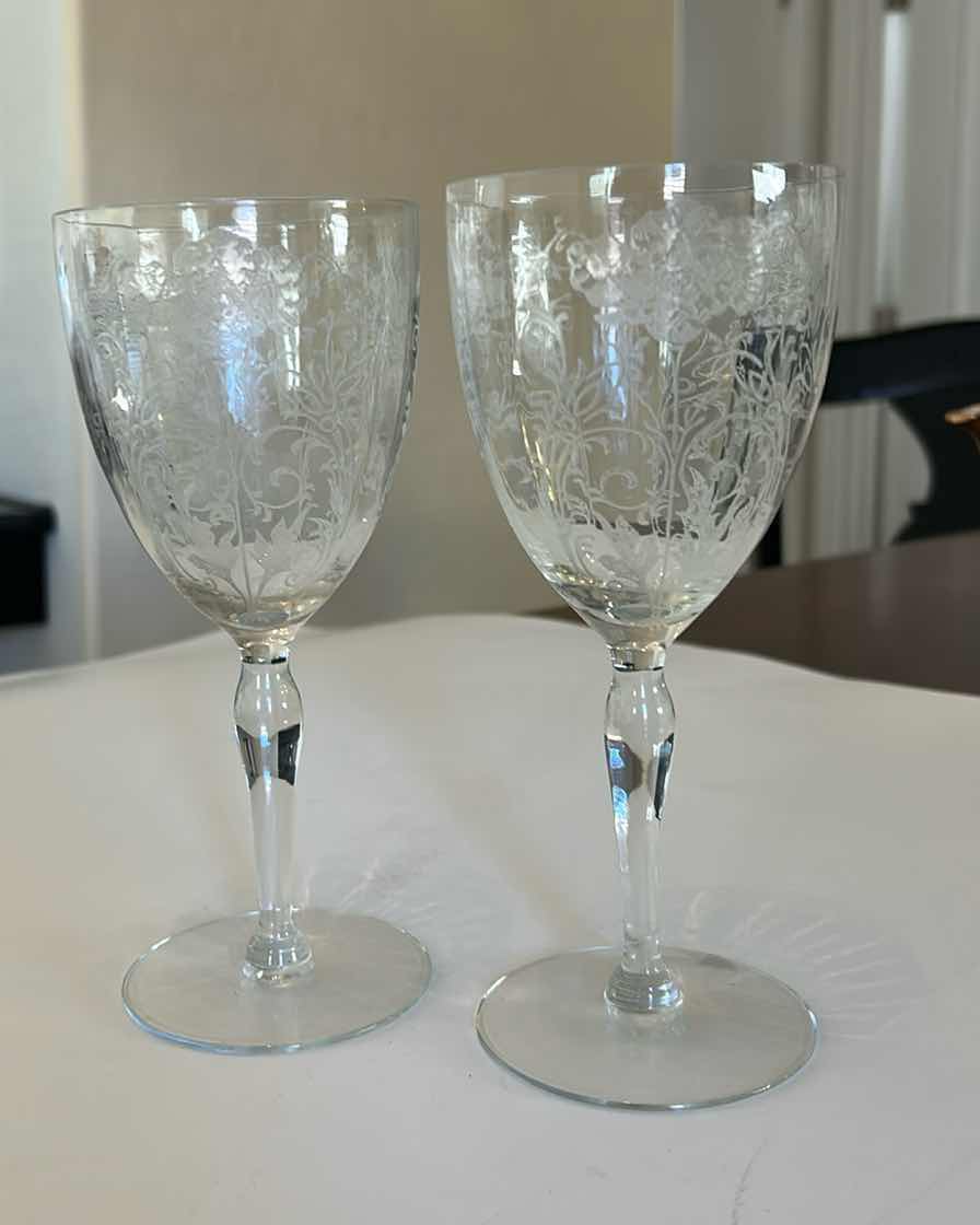 Photo 1 of 2 PIECE - FLANDERS CLEAR BY GLASSBURY – LOTUS WATER GOBLET $40