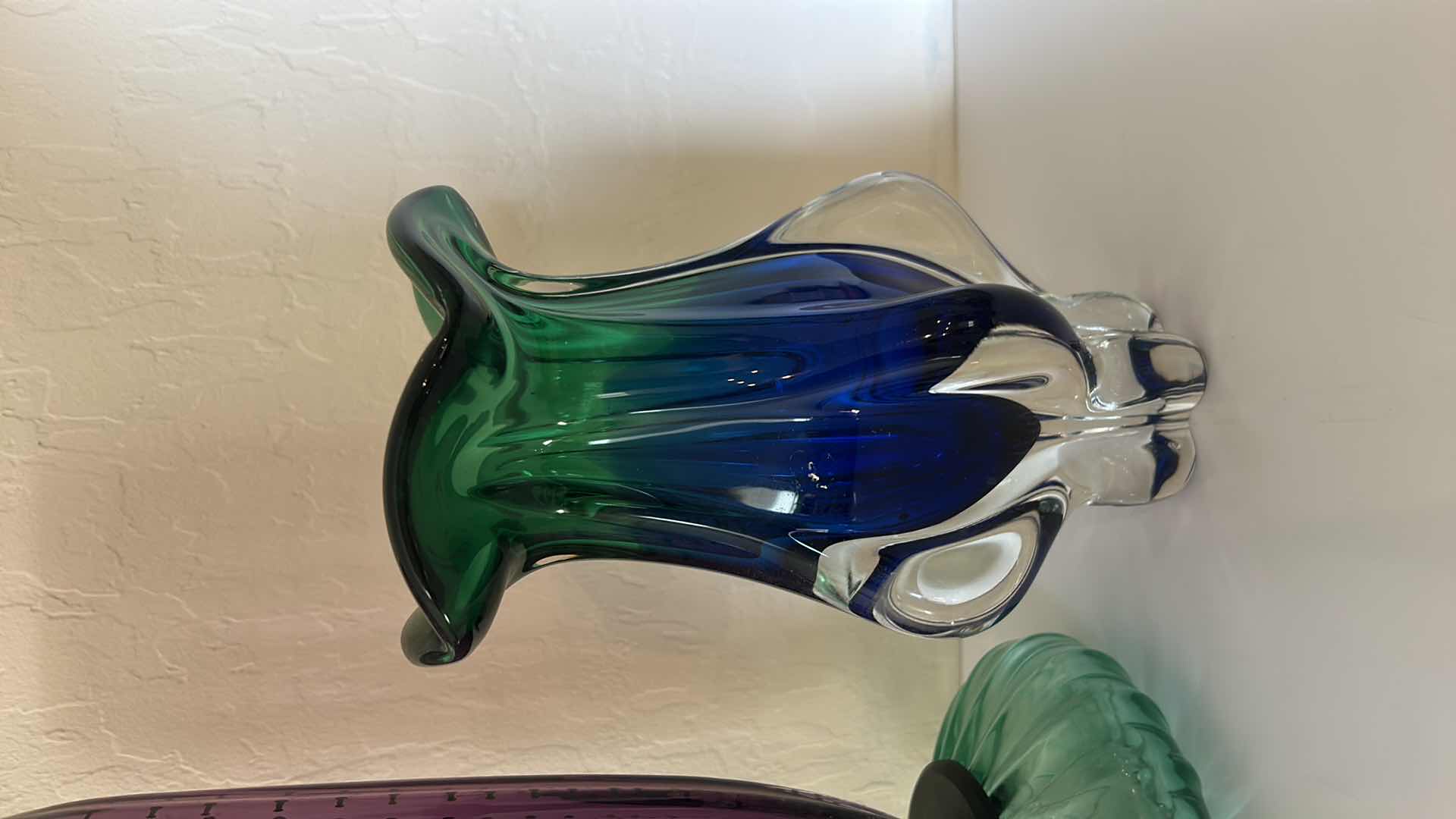 Photo 1 of HANDMADE ART GLASS VASE BY STUDIO GLASS ARTIST BRUCE PIZZICHILLO AND DARRI GORDON & ROYAL GALLERY TULIP VASE $260
(TALLEST 15 1/4”)