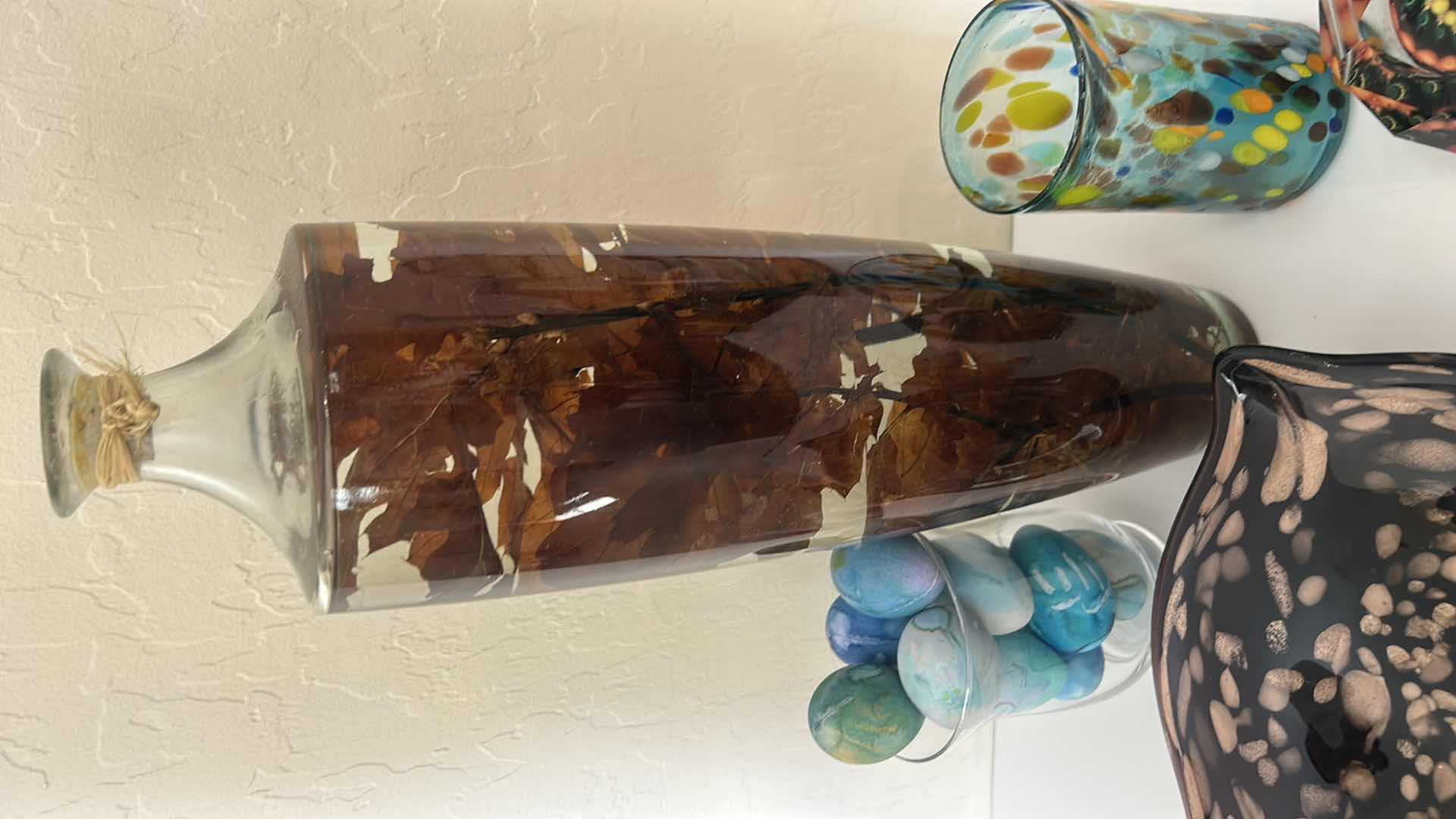 Photo 1 of HOMEGOODS AND HOME DECOR, (TALLEST, H 18 1/2”)