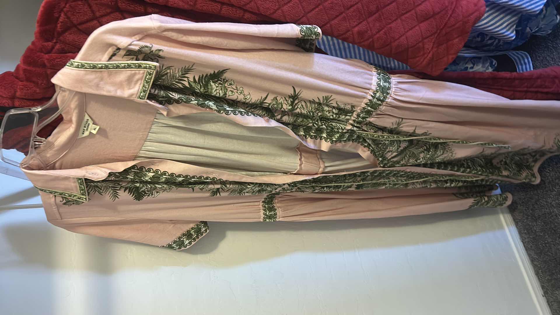 Photo 1 of 12 WOMEN’S PLUS SIZE DRESSES