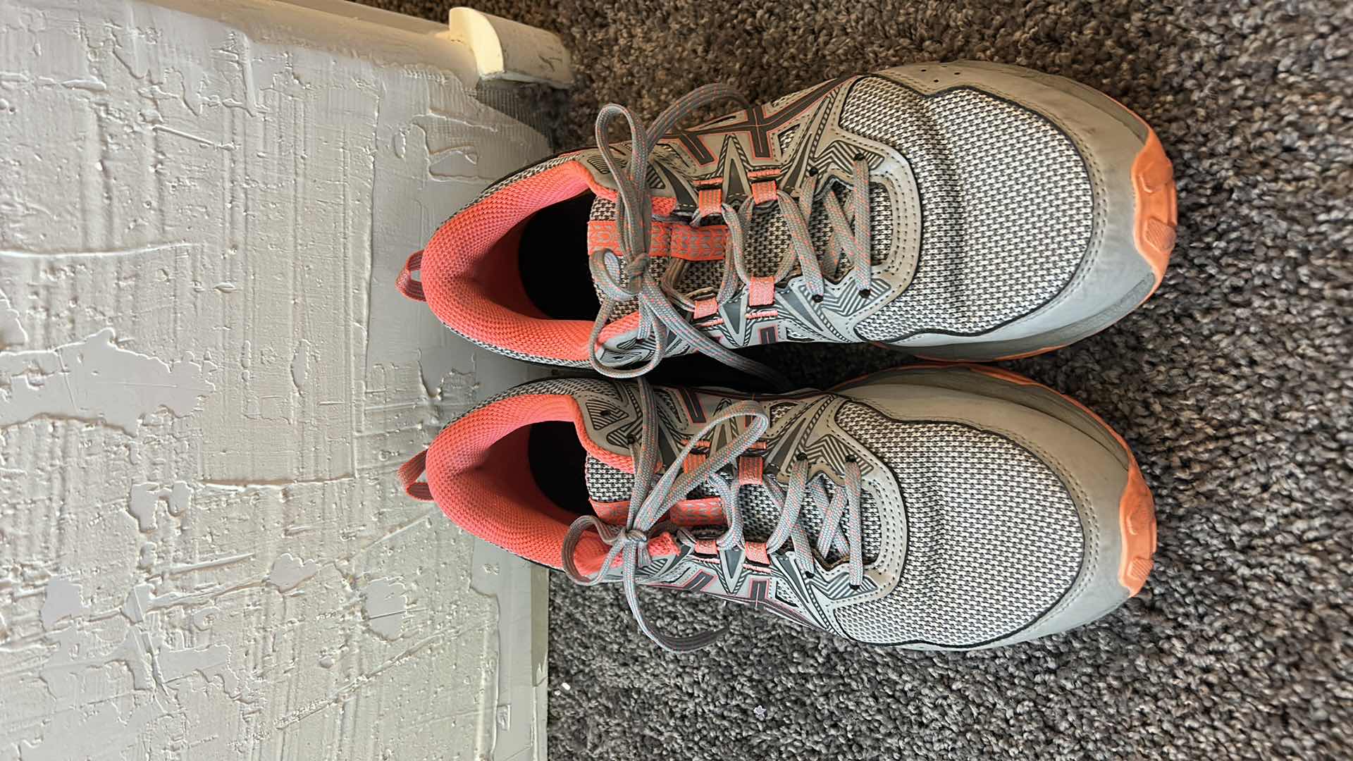 Photo 1 of ASICS GEL – VENTURE EIGHT RUNNING SHOES  WOMEN’S SIZE 10