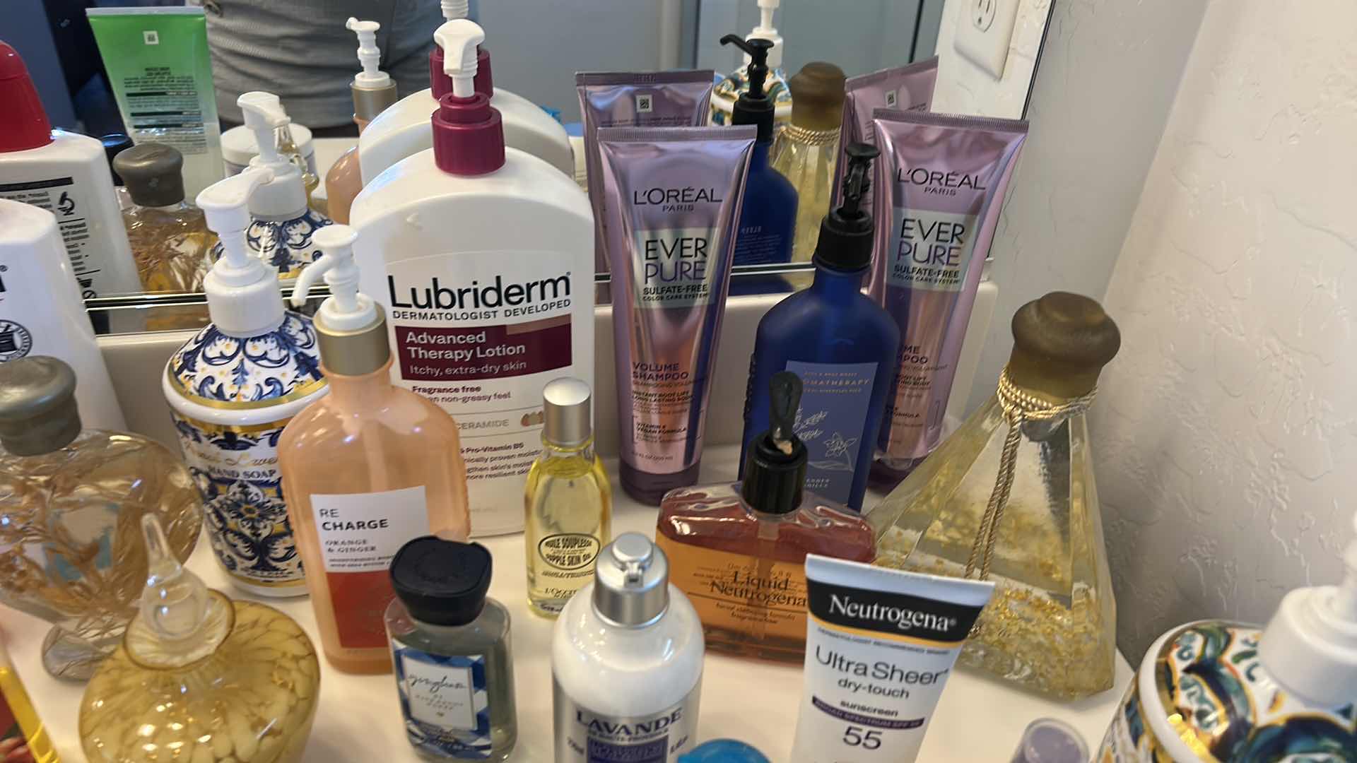 Photo 1 of PERSONAL CARE ITEMS