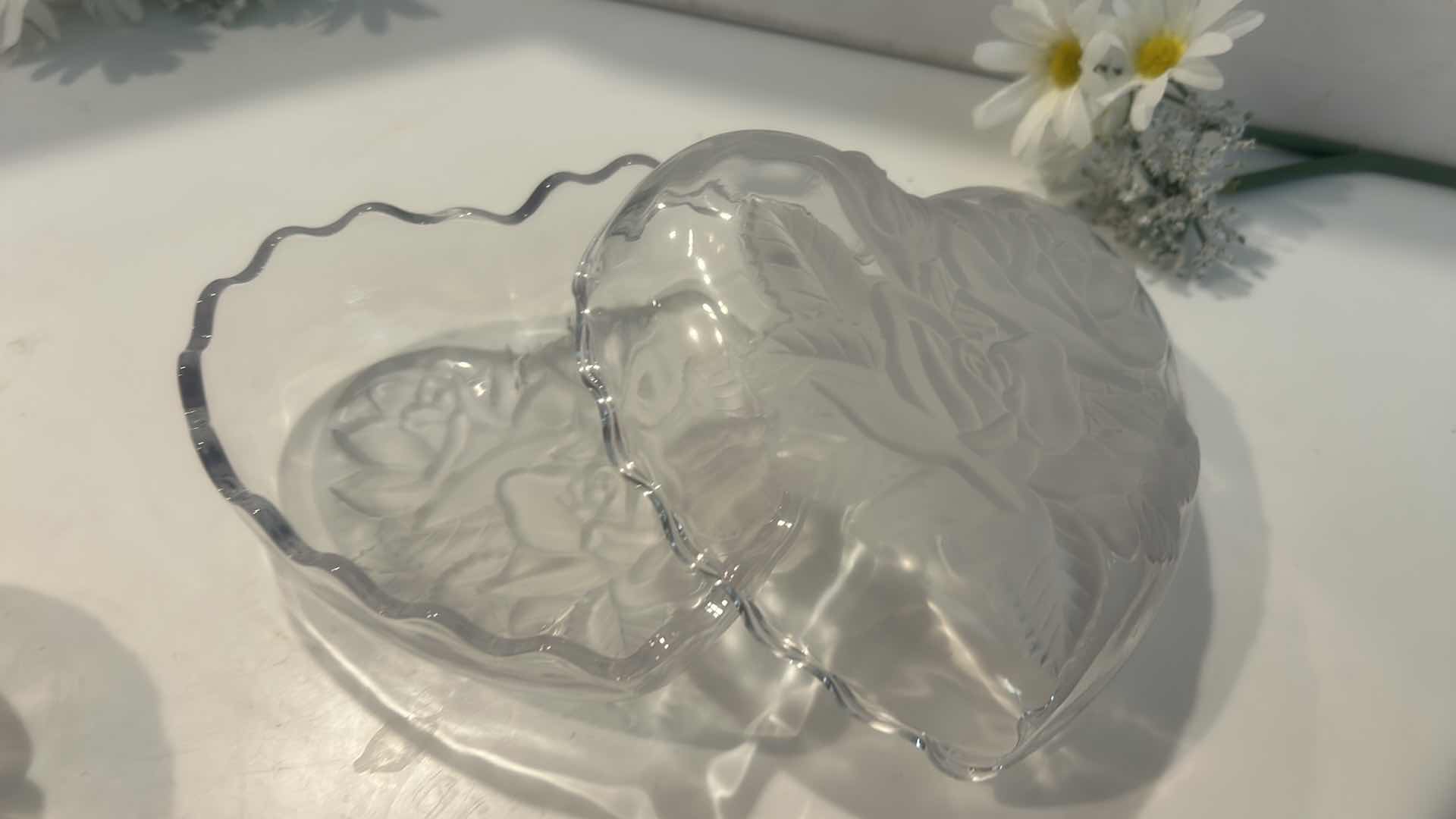 Photo 1 of 3 CRYSTAL PIECES- BELL H5.5” & 2 LIDDED BOXES