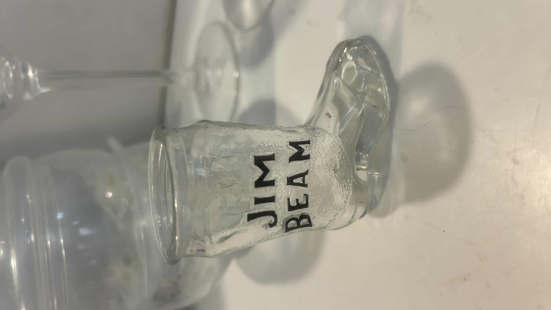 Photo 1 of CRYSTAL AND GLASS ASSORTMENT (LENOX VASE H6”)