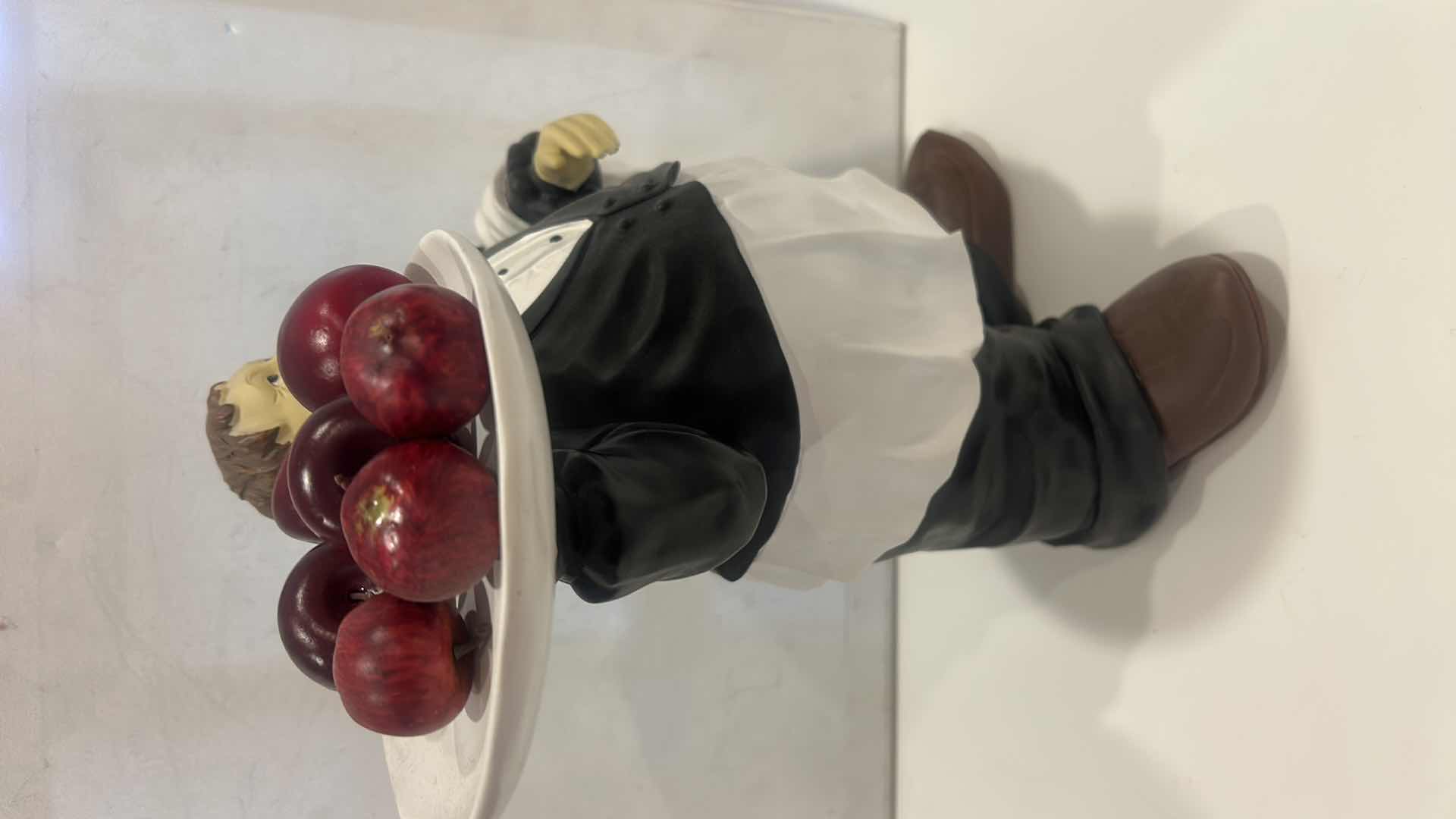 Photo 1 of VINTAGE ITALIAN BISTRO WAITER RESIN STATUE, H13”
