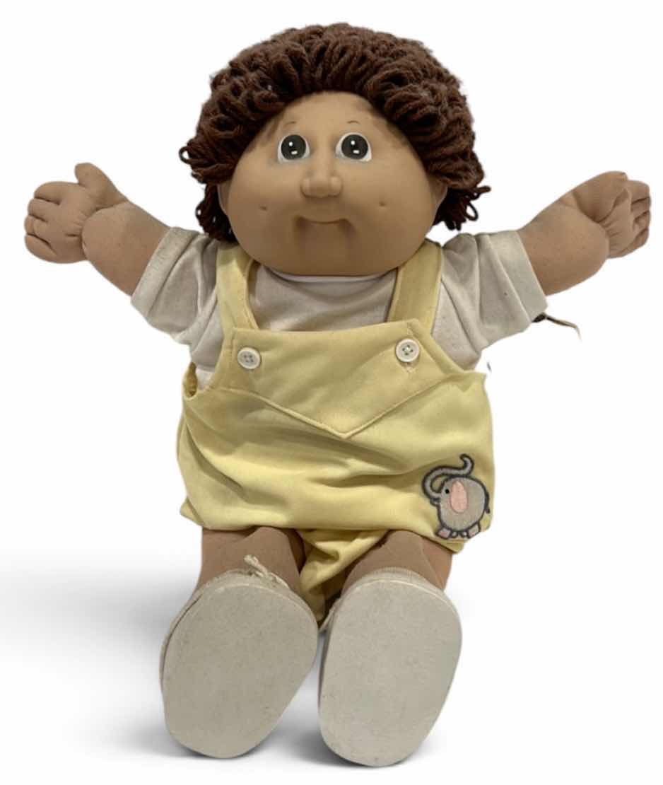 Photo 1 of VINTAGE CABBAGE PATCH KIDS DOLL  $75 16”