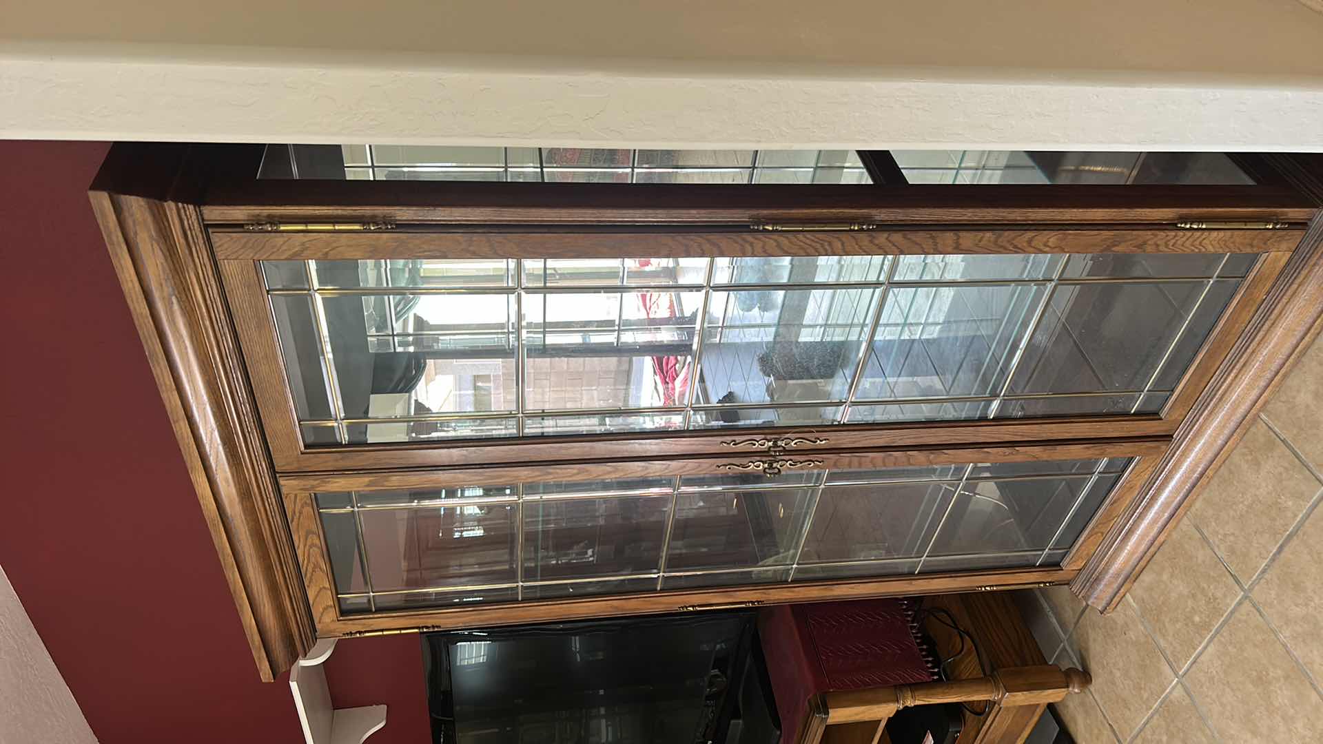 View 7 of TRADITIONAL WOODEN OAK CURIO DISPLAY CABINET W LIGHTS  4’ x 19” x H78.5”