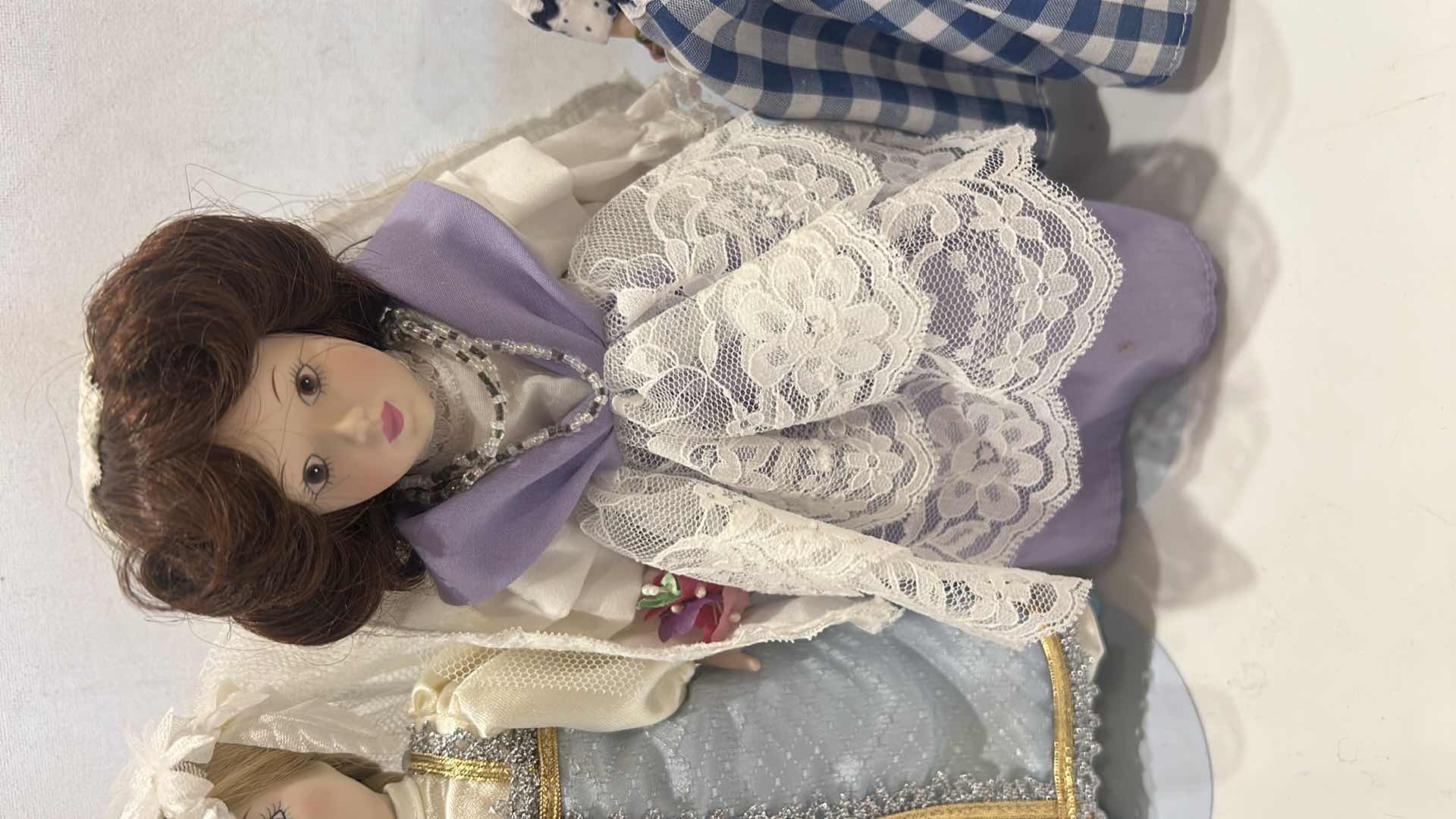 Photo 1 of 4 COLLECTIBLE DOLLS H10”