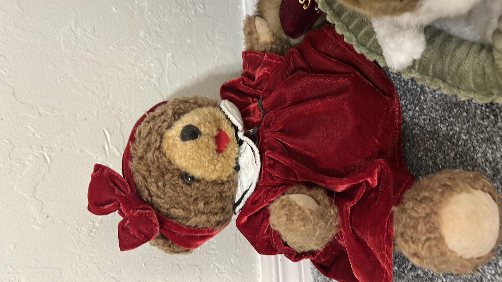 Photo 1 of PLUSH TOYS