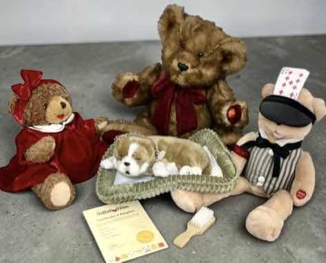 Photo 1 of PLUSH TOYS