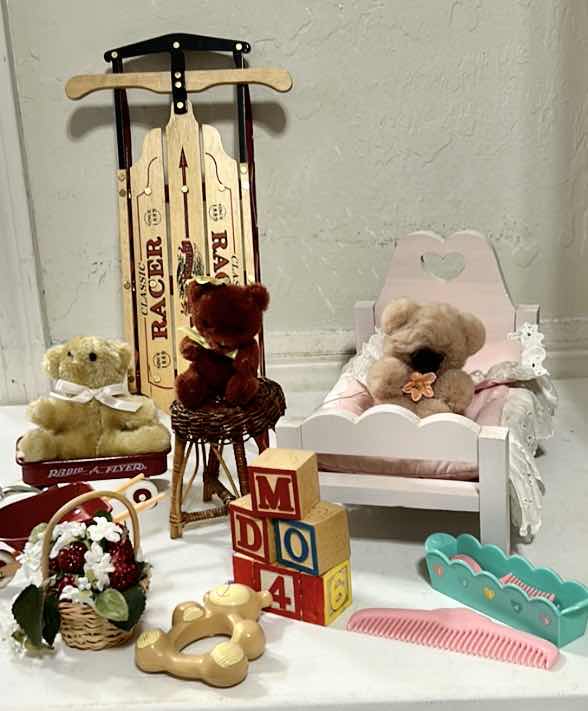 Photo 1 of DOLL ACCESSORIES