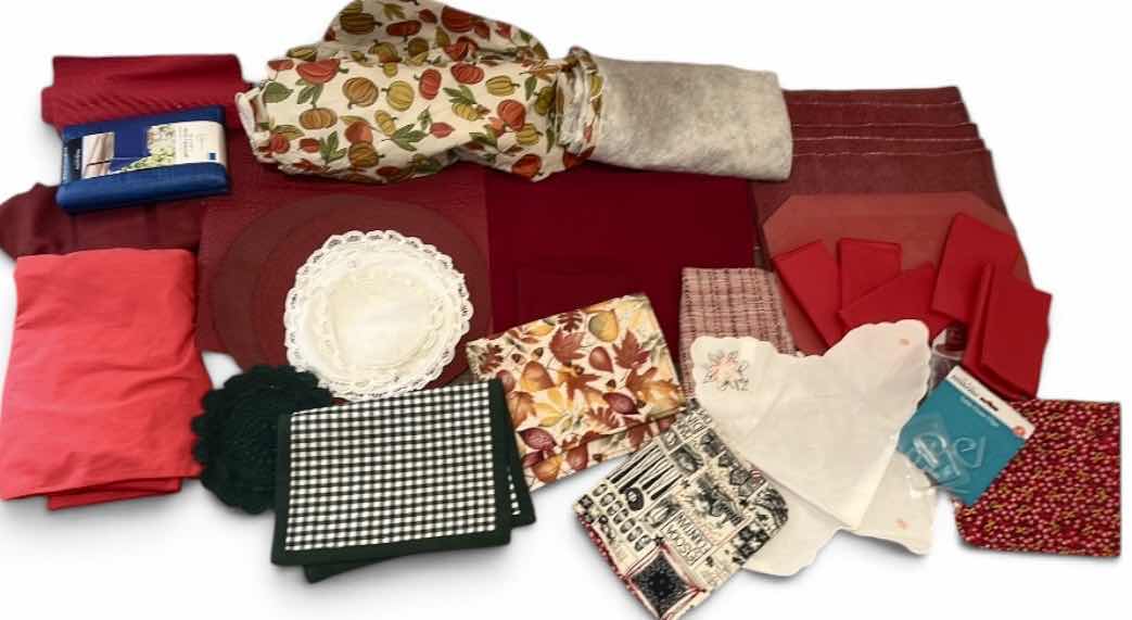 Photo 1 of TABLE LINENS & PLACE MATS