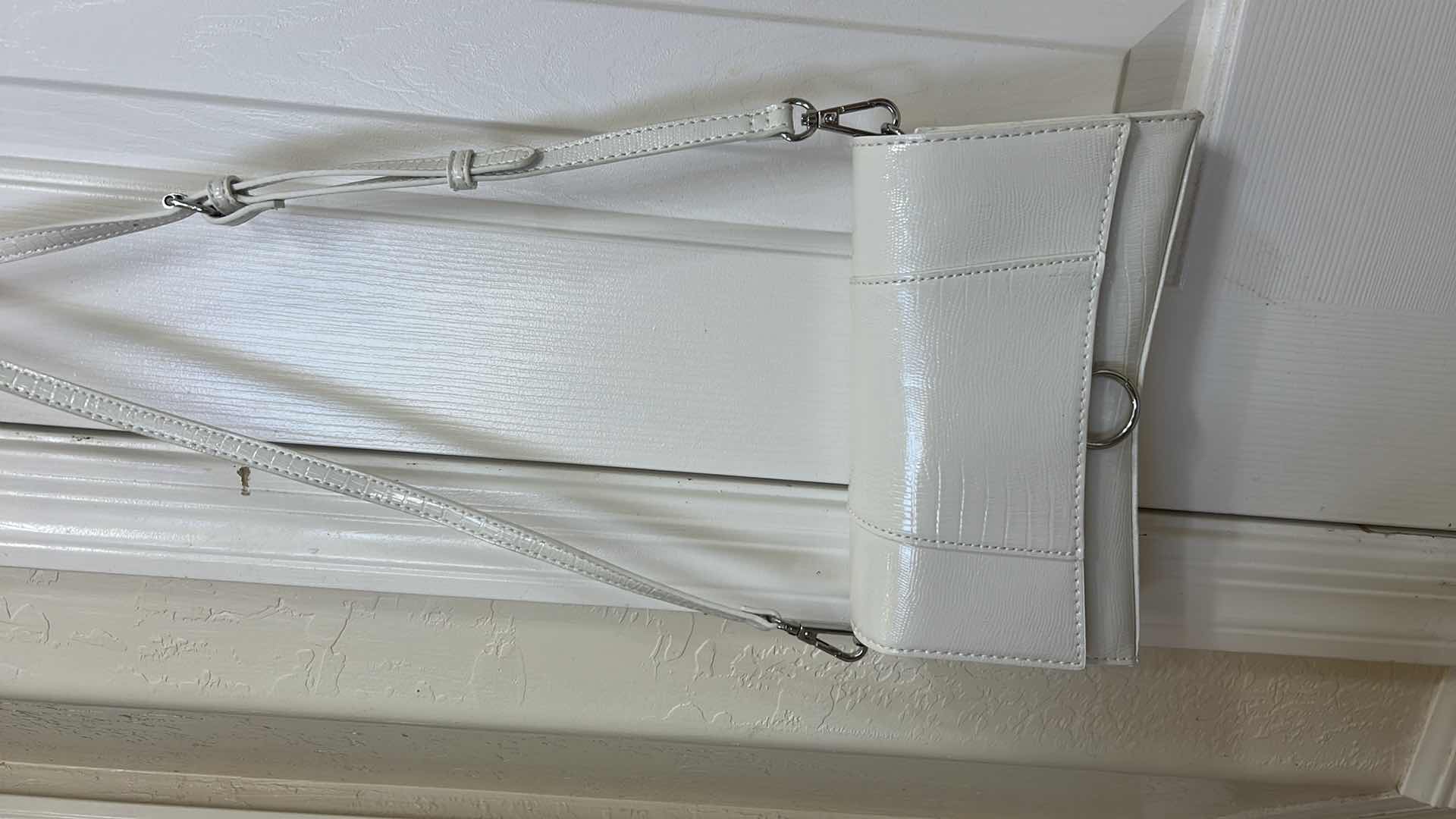Photo 1 of 2 WOMENS HANDBAGS