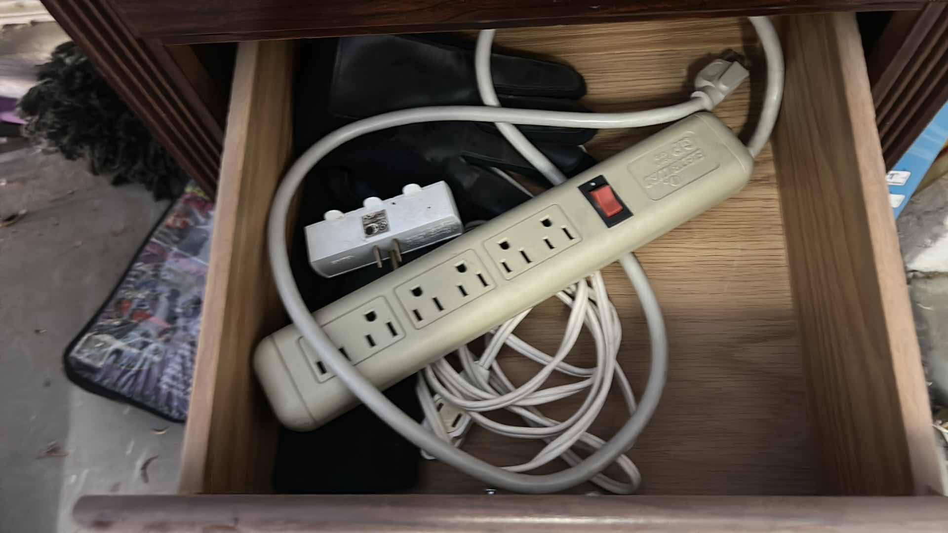 Photo 1 of CONTENTS OF 5 DRAWERS - VARIOUS TOOLS