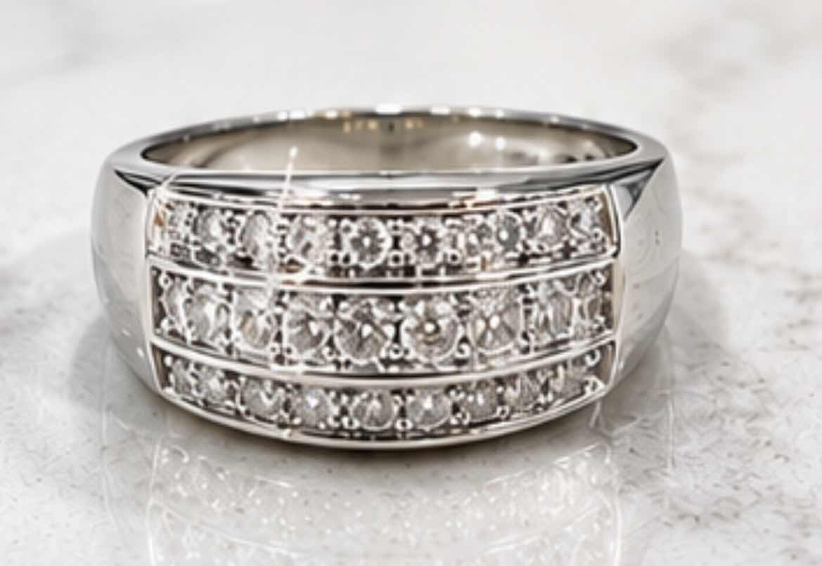 Photo 1 of 10K WHITE GOLD DIAMOND RING 
0.50 CTW 5.2G (EST SIZE 9-10) #43 $2,800