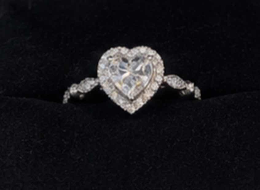 Photo 1 of 10K WHITE GOLD 0.50 CTW DIAMOND RING 2.4G (EST SIZE 6-7) #12 $2,100