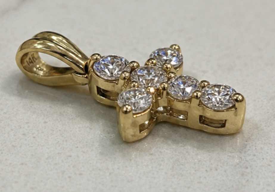 Photo 1 of 14K YELLOW GOLD 0.50 CTW DIAMOND CROSS PENDANT 1.93 G W APPRAISAL #2031 $3995