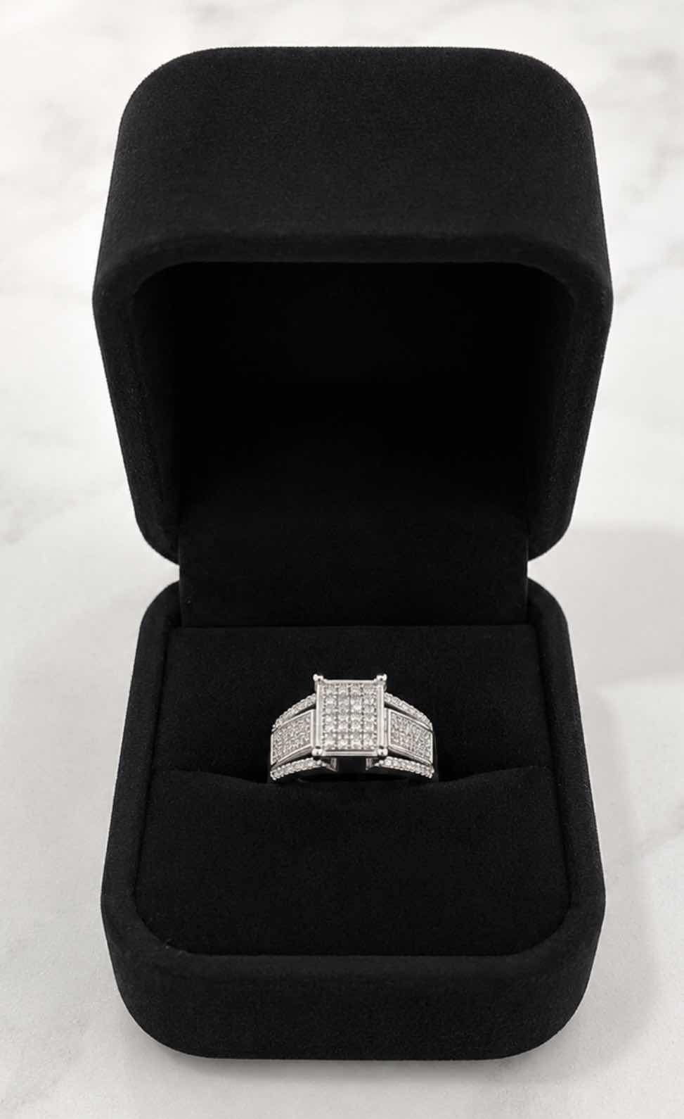 Photo 1 of 10K WHITE GOLD 1.5 CTW DIAMOND RING 3.7 G (EST SIZE 6–7) #15