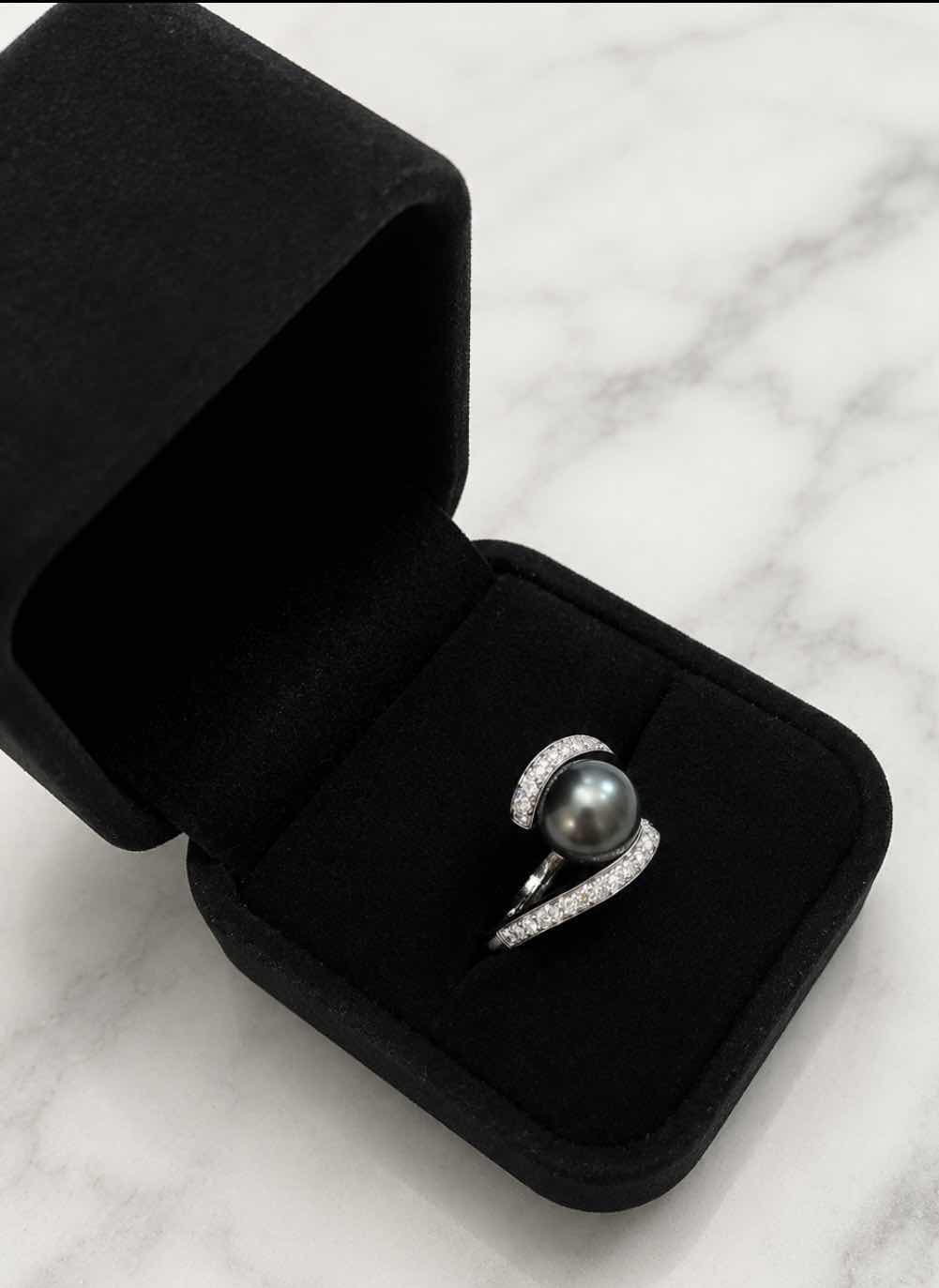 Photo 1 of 14K WHITE GOLD 9.5 CTW TAHITIAN, PEARL AND .50 CTW DIAMOND RING 6.8G (EST SIZE 6–7) #18