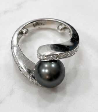 Photo 1 of 14K WHITE GOLD 9.5 CTW TAHITIAN, PEARL AND .50 CTW DIAMOND RING 6.8G (EST SIZE 6–7) #18