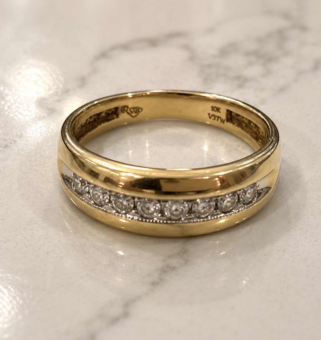 Photo 1 of 10K YELLOW GOLD 1CTW DIAMOND RING, 4G (EST SIZE 8–9) #42