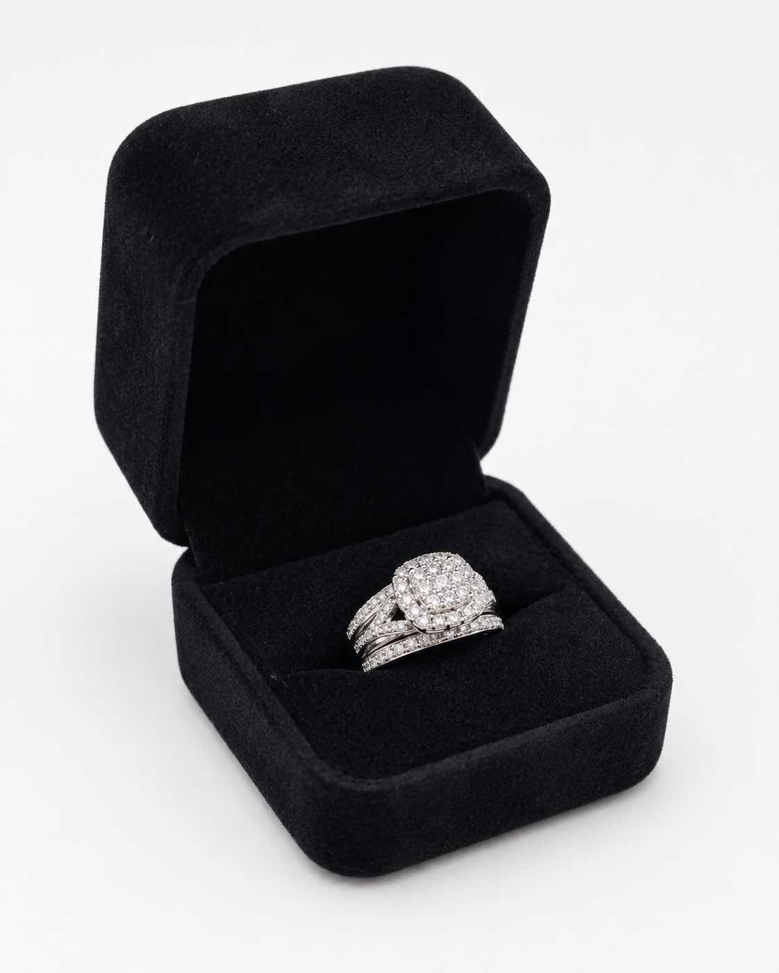 Photo 1 of 10K WHITE GOLD 2CTW DIAMOND RING 7.5G (EST SIZE  6-7) #35 $4000