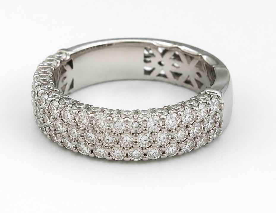 Photo 1 of 10K WHITE GOLD  2CTW DIAMOND RING 5G (EST SIZE 6–7) #35 $4000