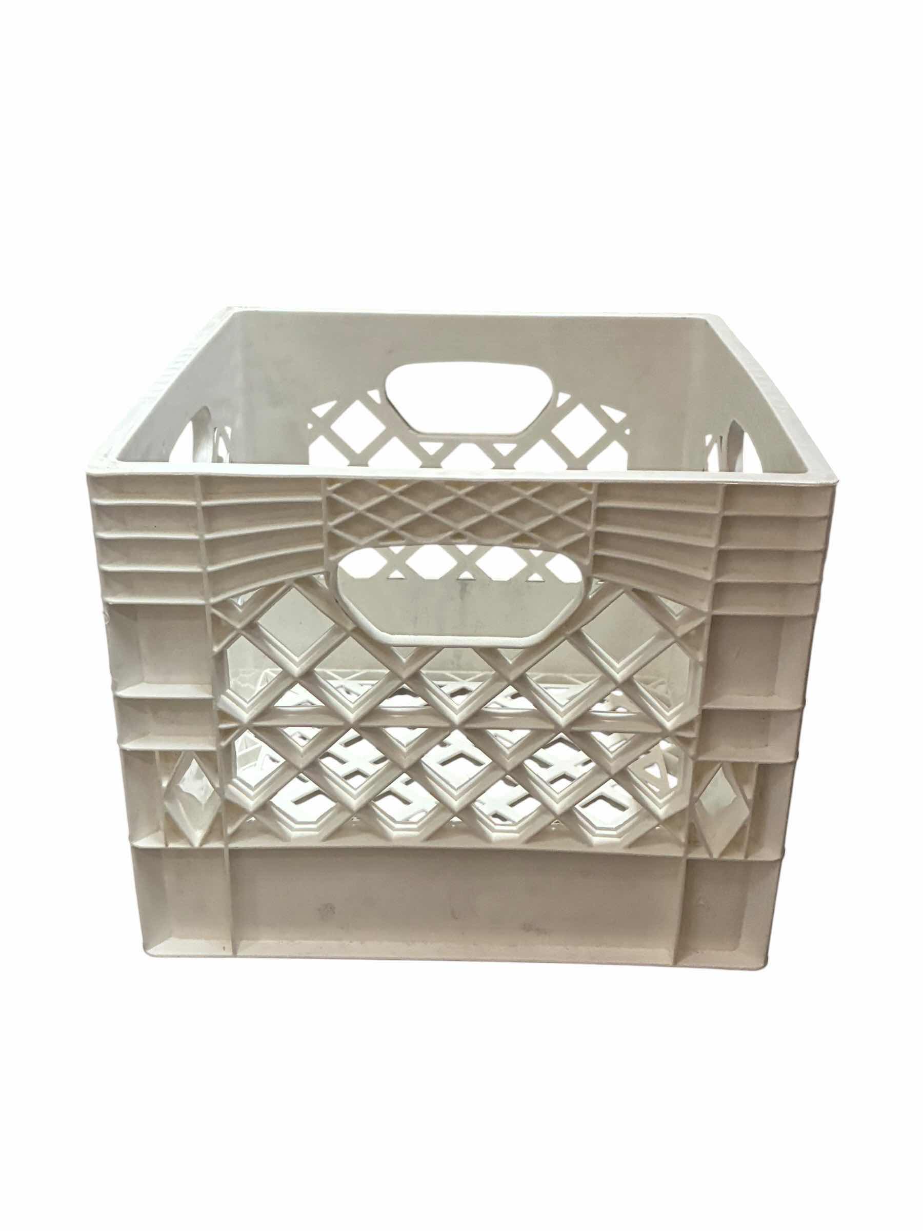Photo 1 of WHITE 13” HALF CRATE