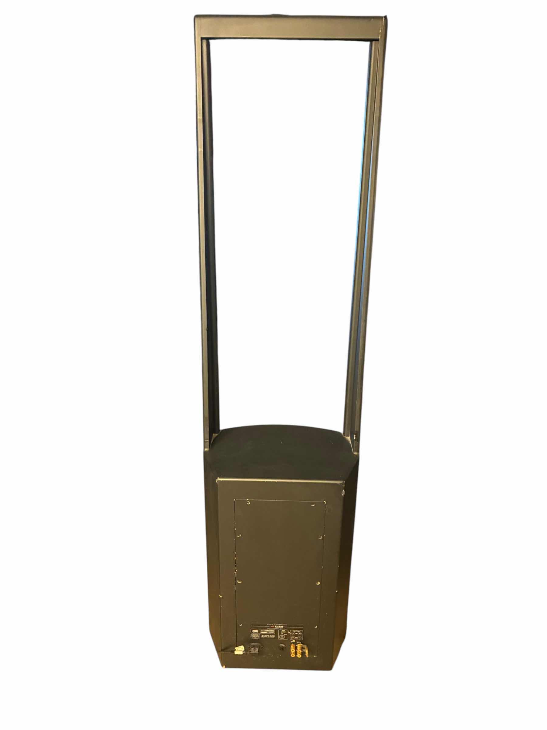 Photo 1 of ELECTROSTATIC NE QUEST
LOUDSPEAKER SYSTEM