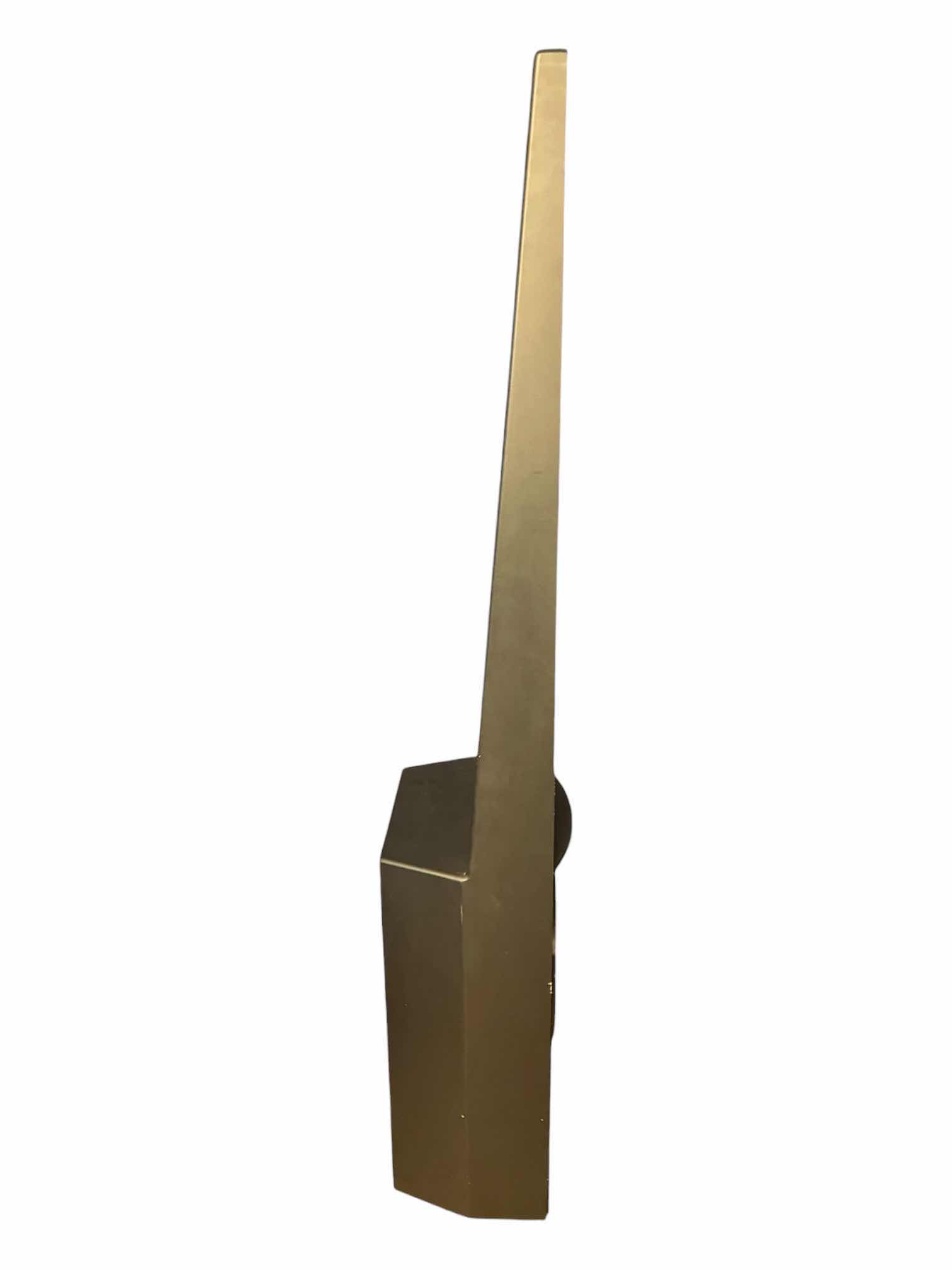 Photo 1 of ELECTROSTATIC NE QUEST
LOUDSPEAKER SYSTEM