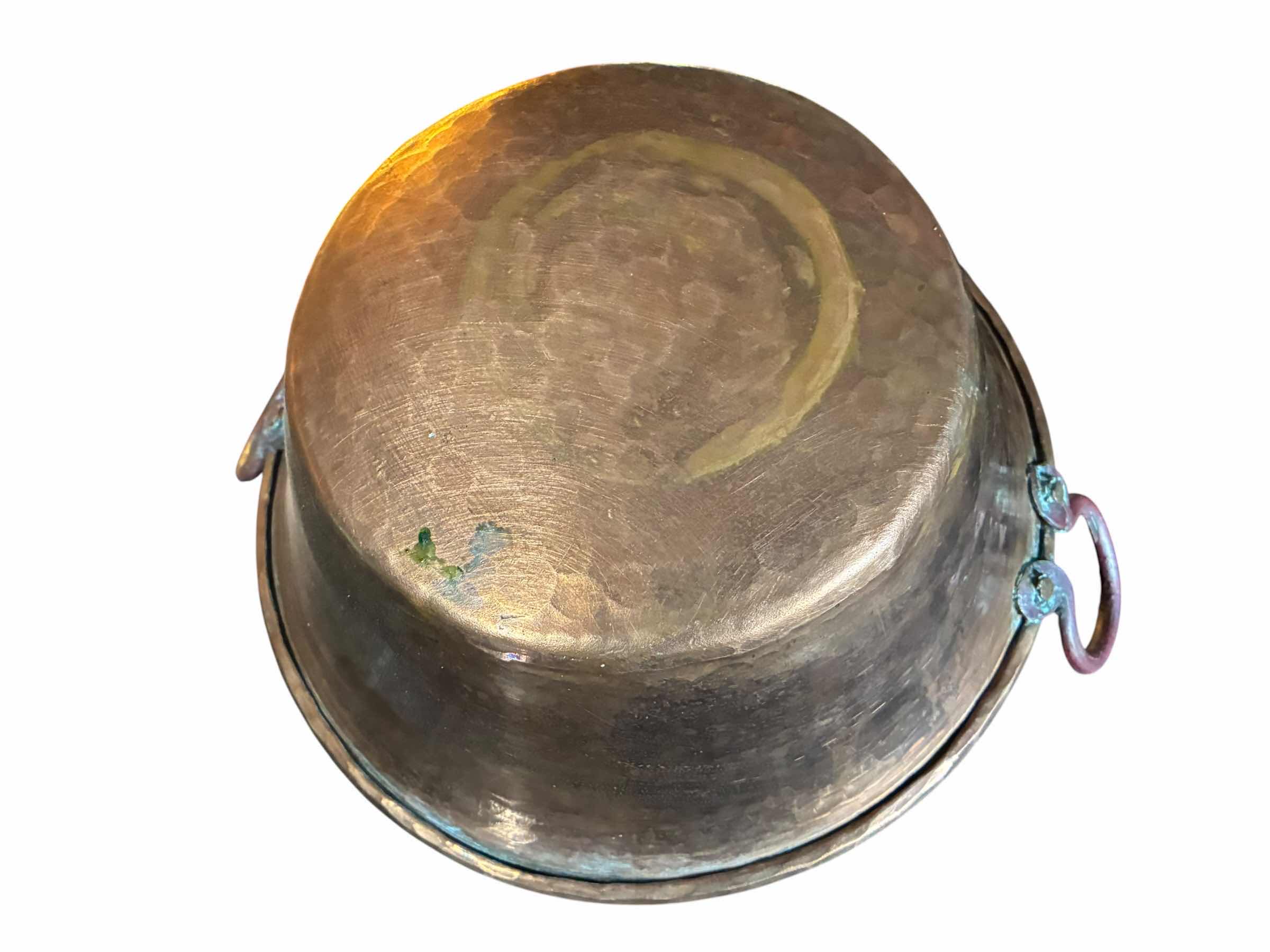 Photo 1 of ANTIQUE HAMMERED COPPER DOUBLE HANDLED POT 9.5” X 4”