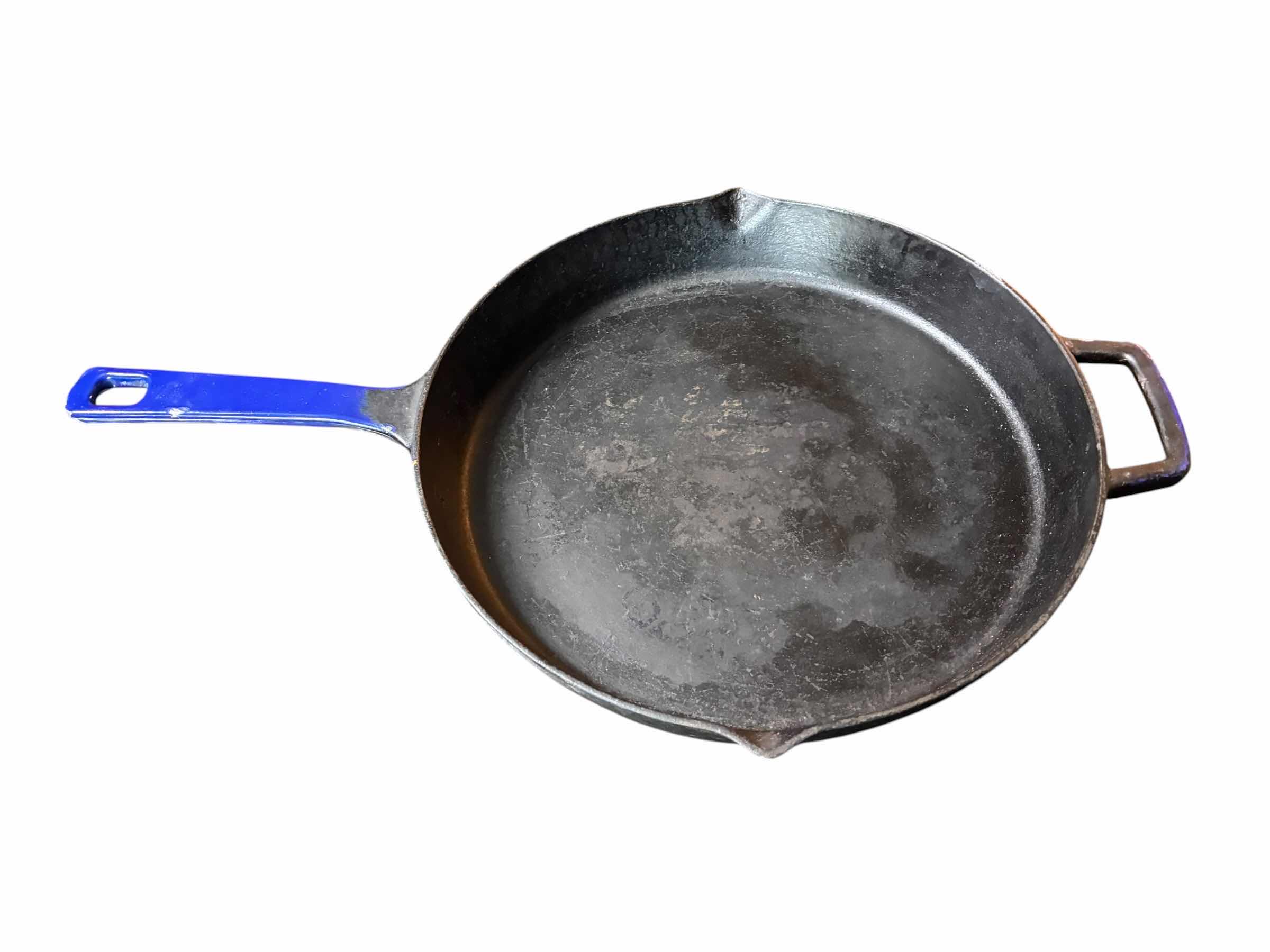 Photo 1 of MARTHA STEWART CAST-IRON SKILLET 12” X 2”