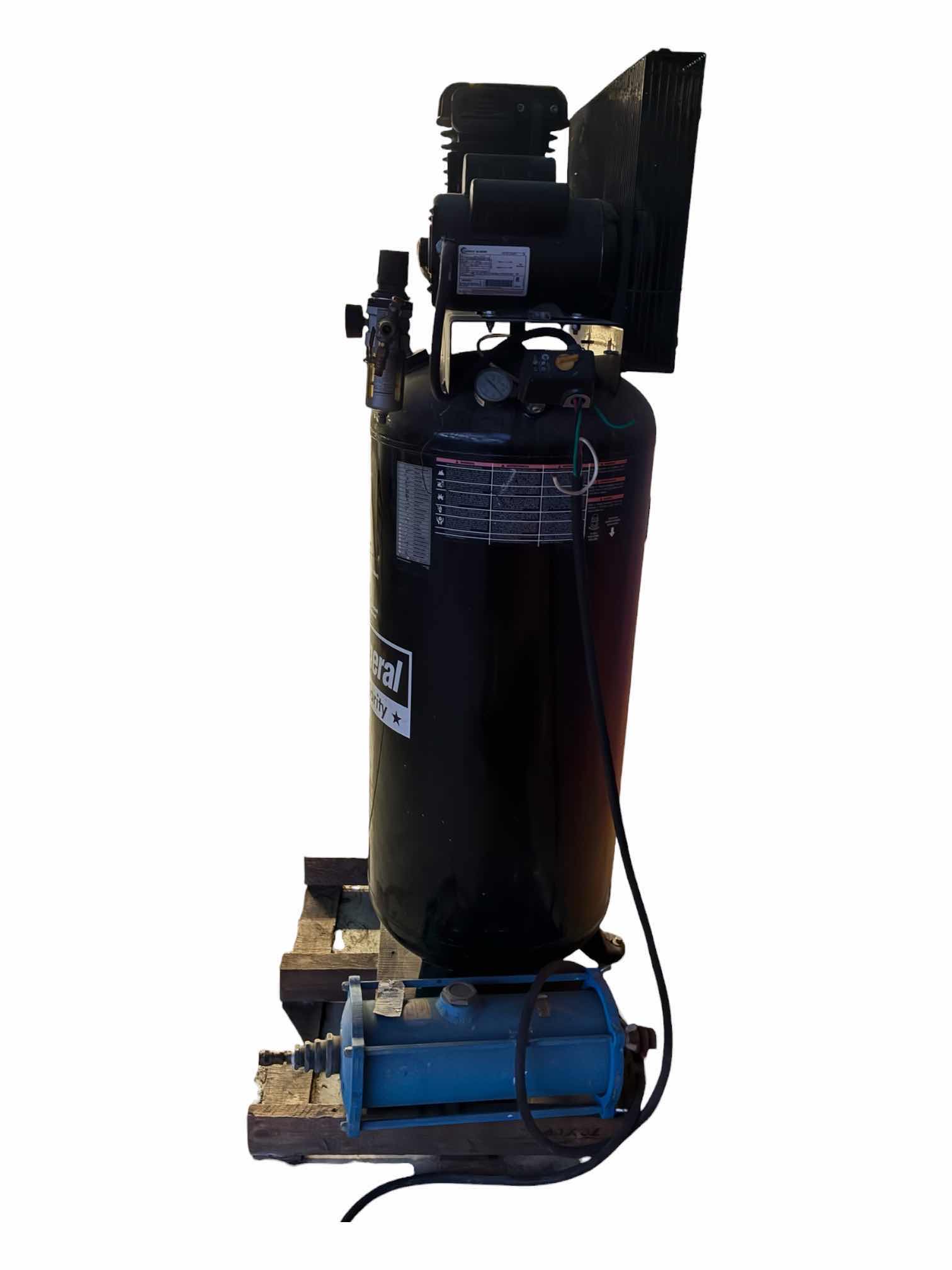 Photo 1 of US GENERAL AIR SUPERIORITY 60GAL 240V AIR COMPRESSOR US560V