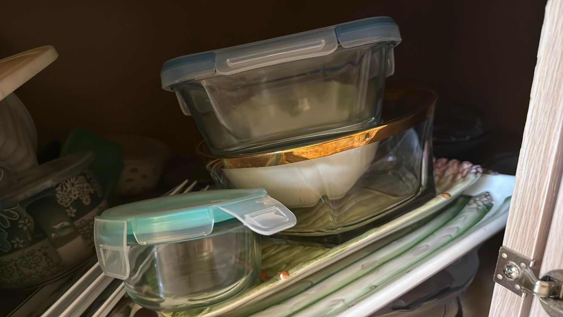 Photo 1 of CONTENTS UNDER KITCHEN CABINET – BAKEWARE BOWLS, SERVE-WARE