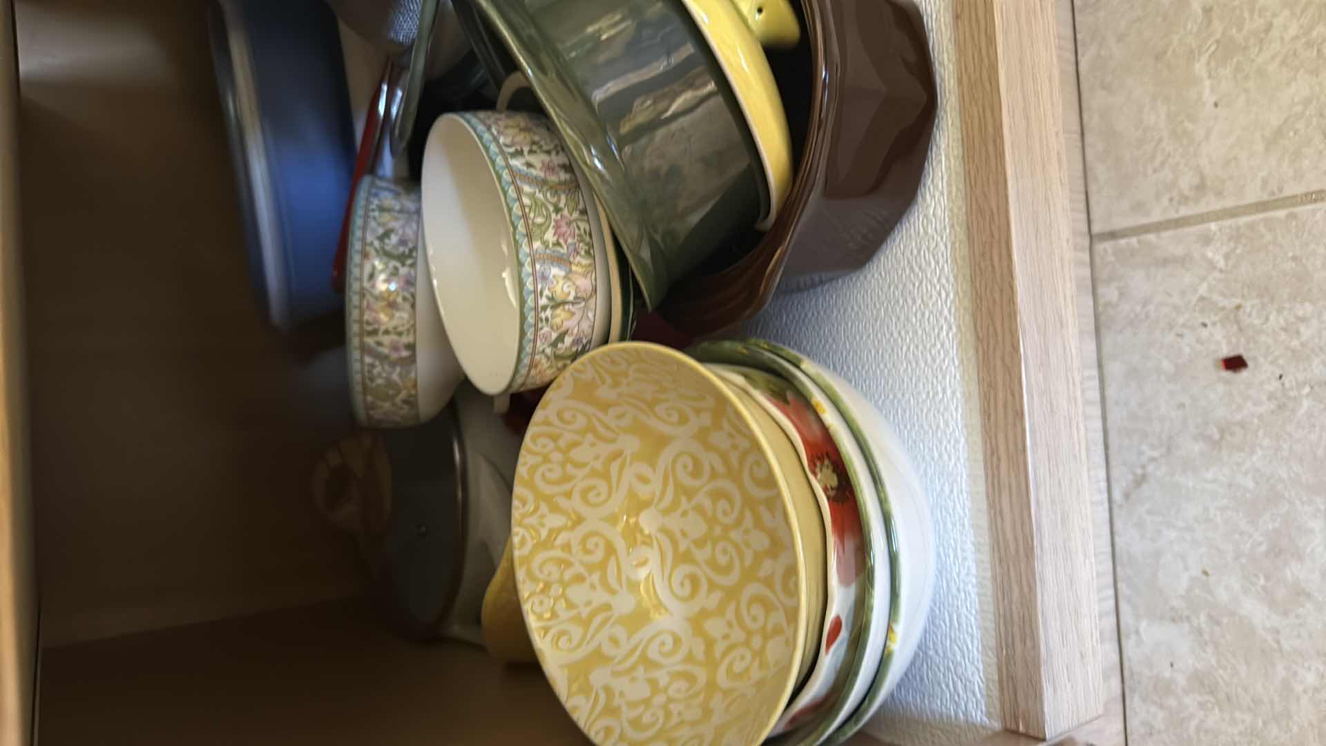 Photo 1 of CONTENTS UNDER KITCHEN CABINET – BOWLS, SERVEWARE