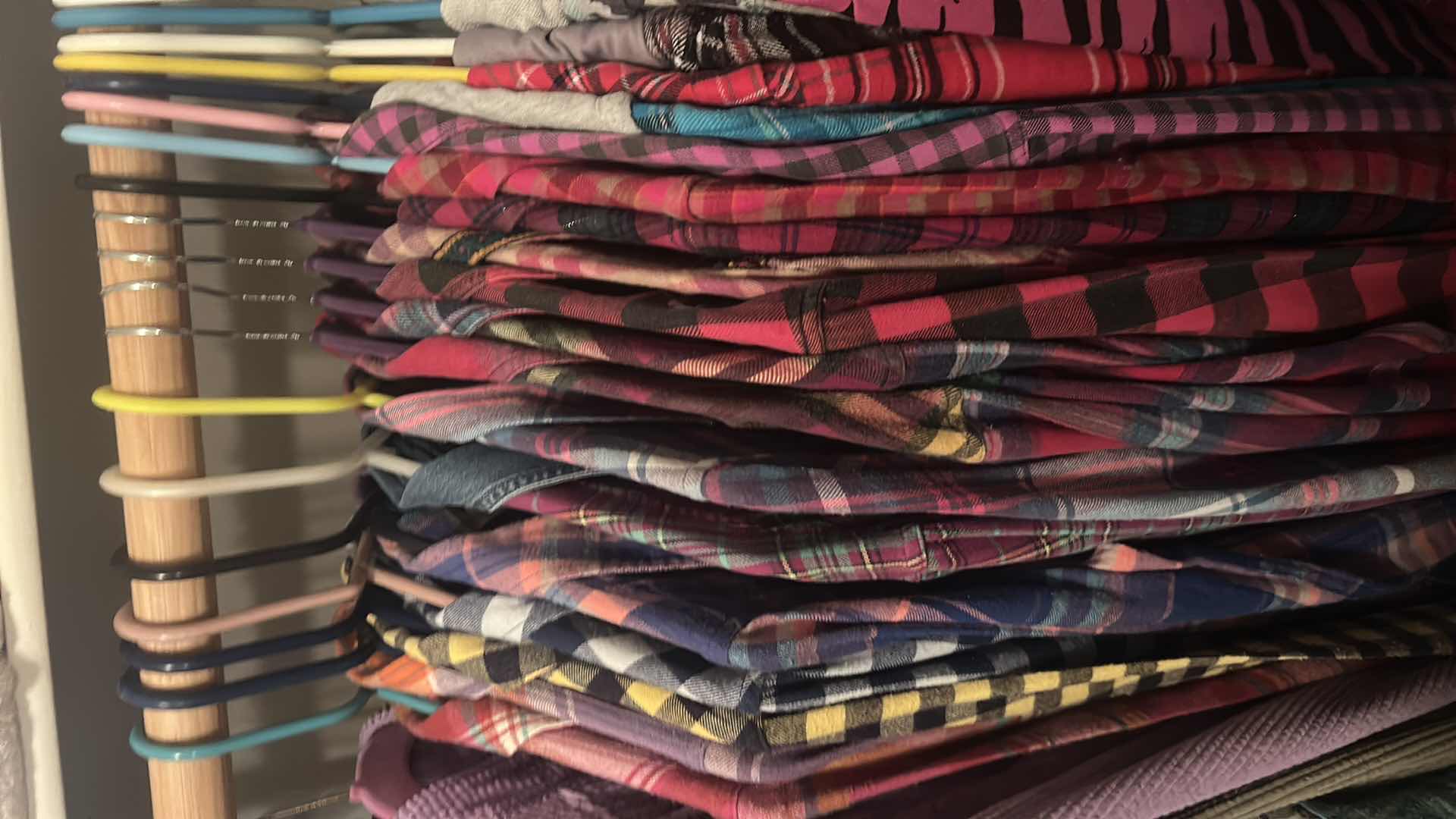 Photo 1 of WOMEN’S COLLARED BLOUSES AND HOODIES SIZE SMALL
