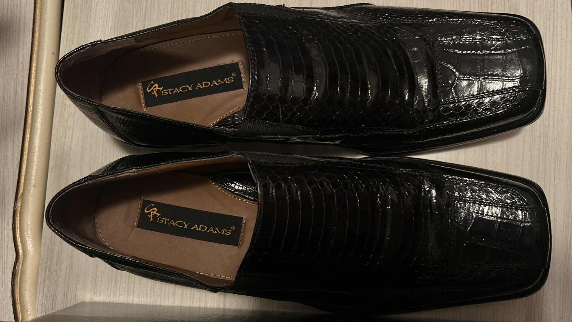 Photo 1 of 3 PAIRS OF MEN’S LEATHER DRESS SHOES, INCLUDING ALLIGATOR LEATHER SIZE 10.5